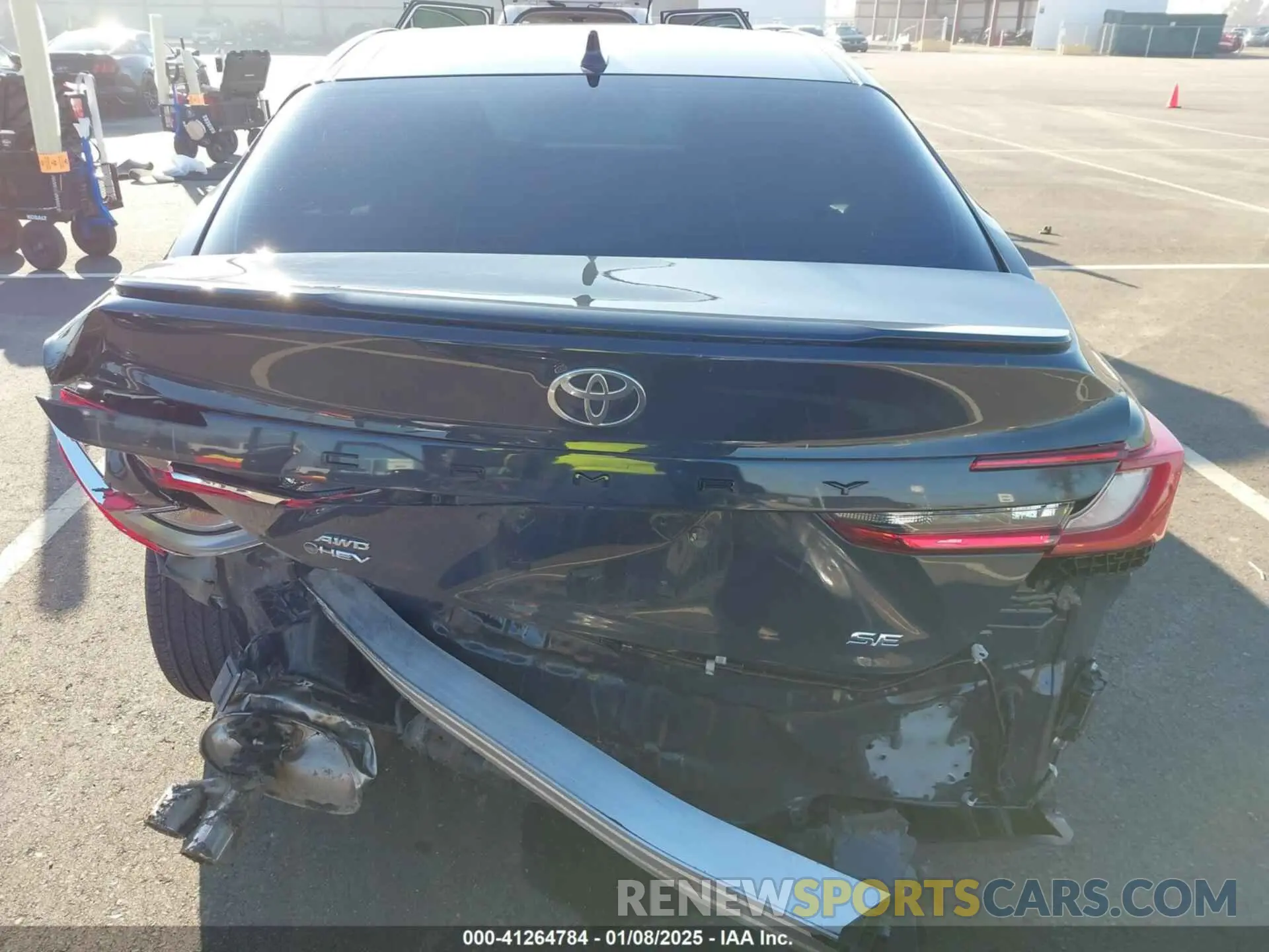 17 fotografías del automóvil dañado 4T1DBADK8SU500685 TOYOTA CAMRY 2025