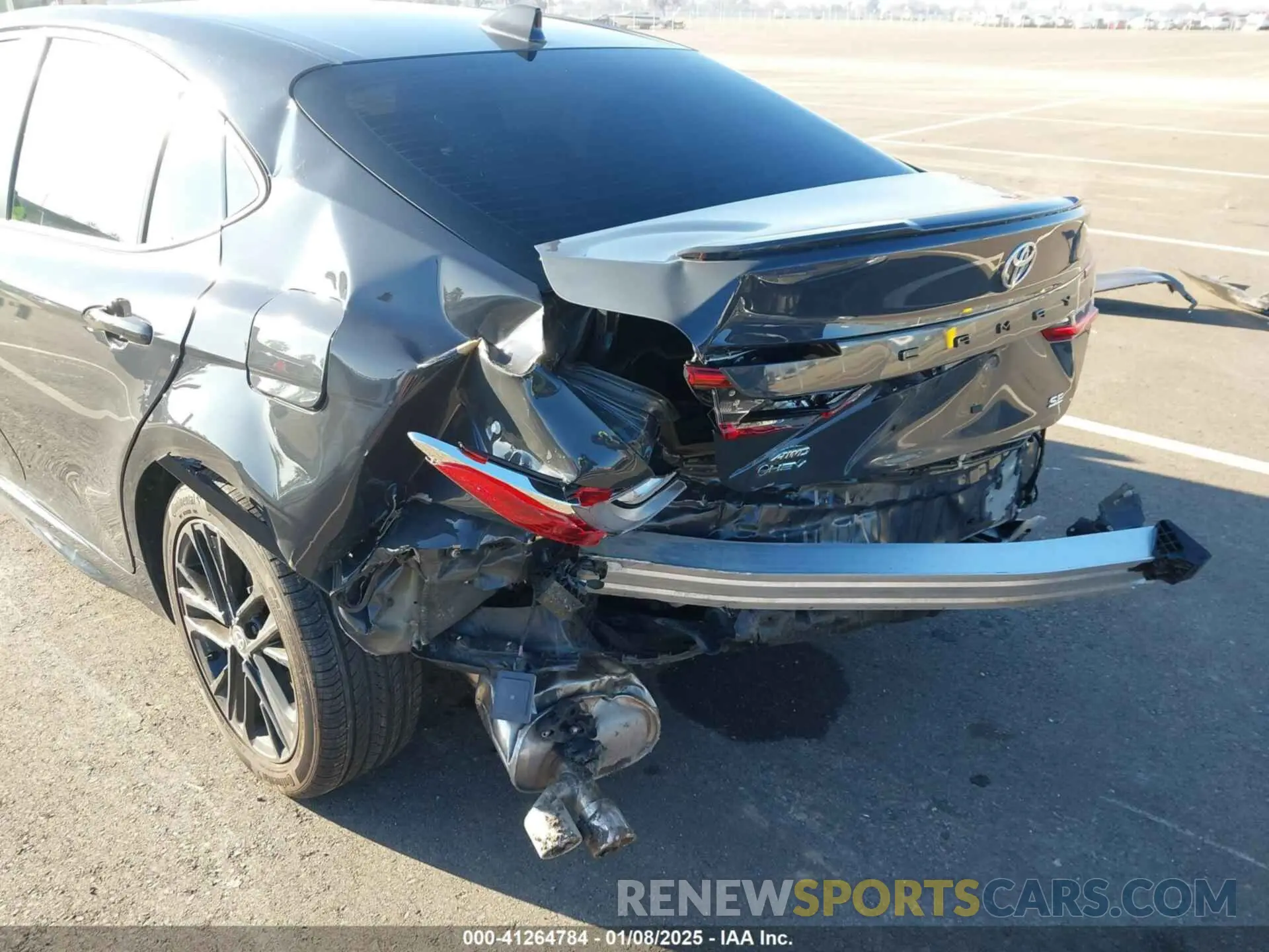 6 fotografías del automóvil dañado 4T1DBADK8SU500685 TOYOTA CAMRY 2025