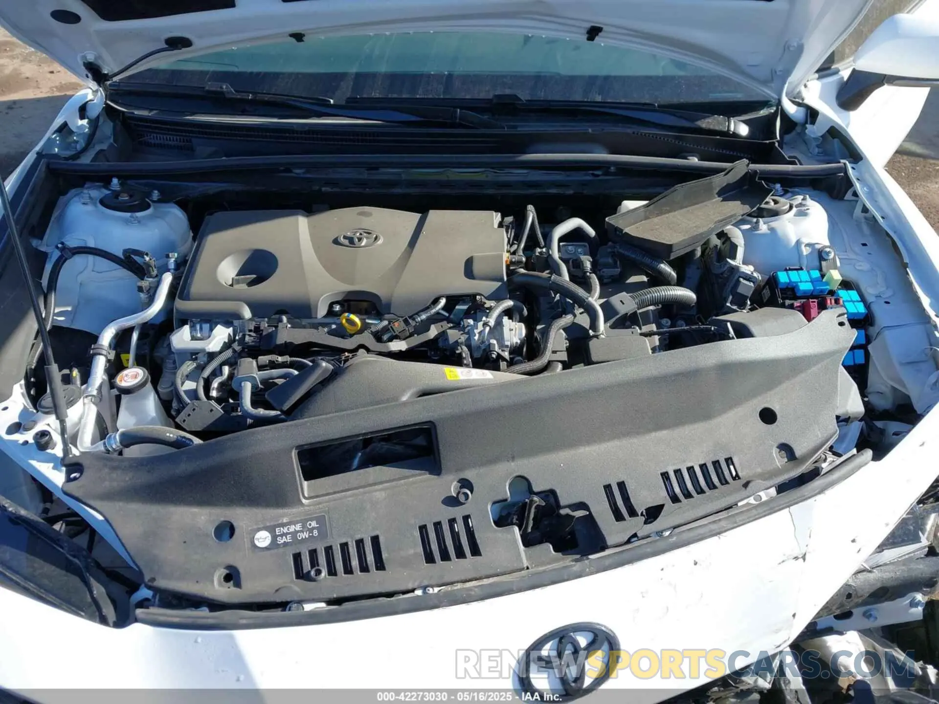 10 fotografías del automóvil dañado 4T1DBADK8SU519611 TOYOTA CAMRY 2025
