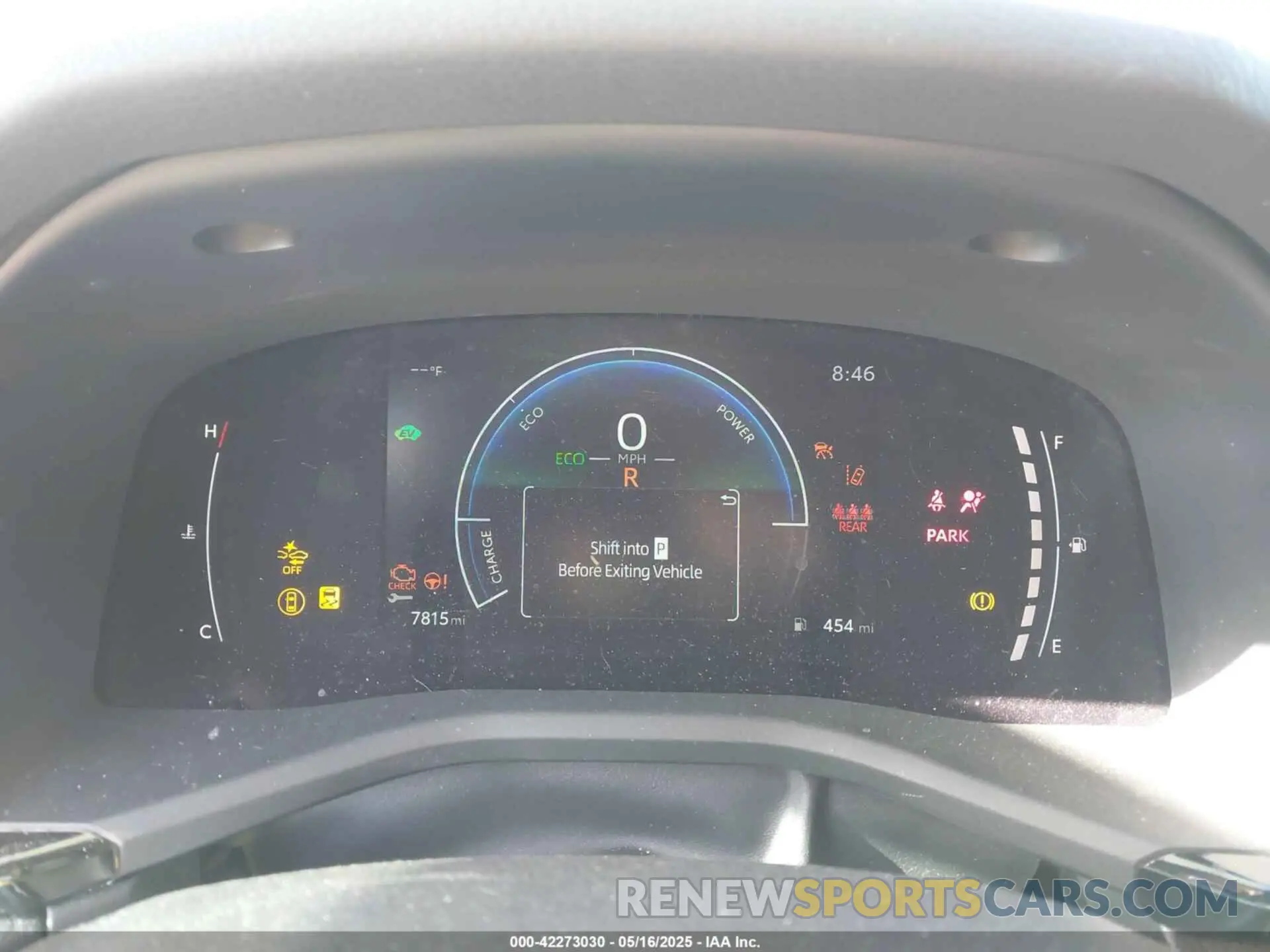 7 fotografías del automóvil dañado 4T1DBADK8SU519611 TOYOTA CAMRY 2025