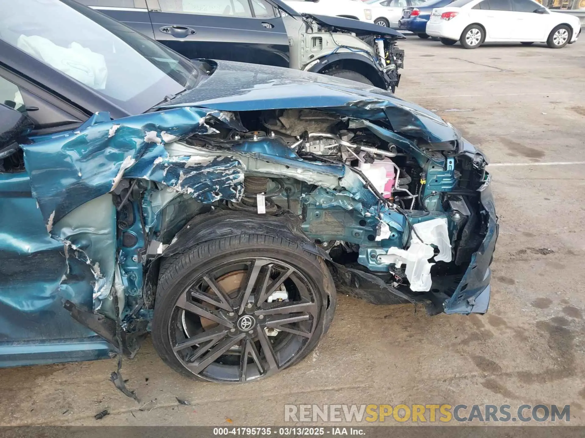 18 fotografías del automóvil dañado 4T1DBADK9SU005931 TOYOTA CAMRY 2025