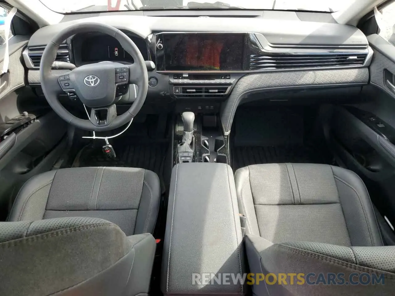 8 fotografías del automóvil dañado 4T1DBADK9SU503871 TOYOTA CAMRY 2025