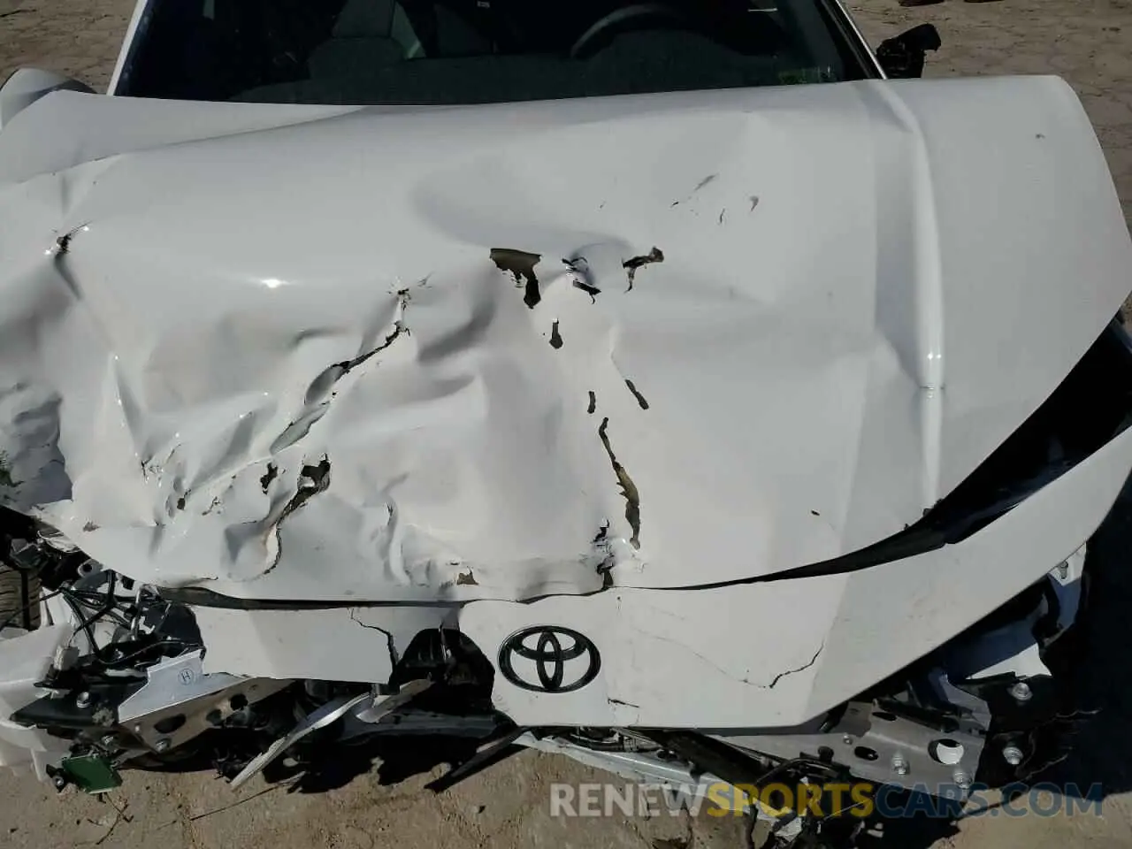 12 fotografías del automóvil dañado 4T1DBADK9SU512604 TOYOTA CAMRY 2025