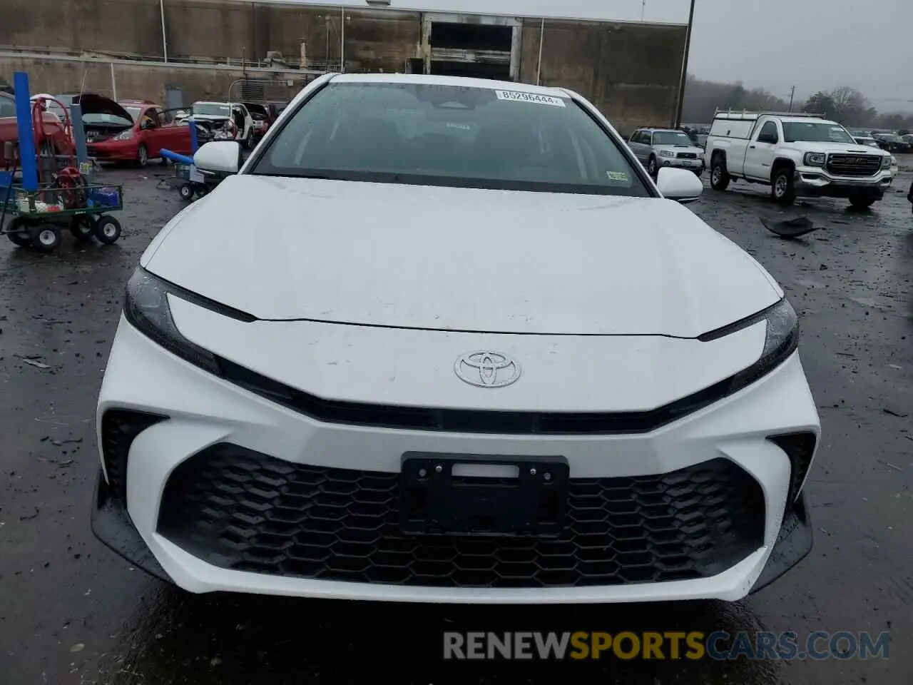 5 fotografías del automóvil dañado 4T1DBADK9SU513543 TOYOTA CAMRY 2025