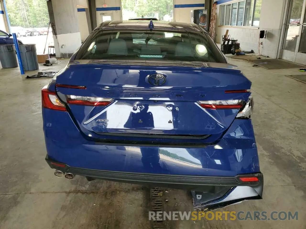 6 fotografías del automóvil dañado 4T1DBADKXSU000575 TOYOTA CAMRY 2025