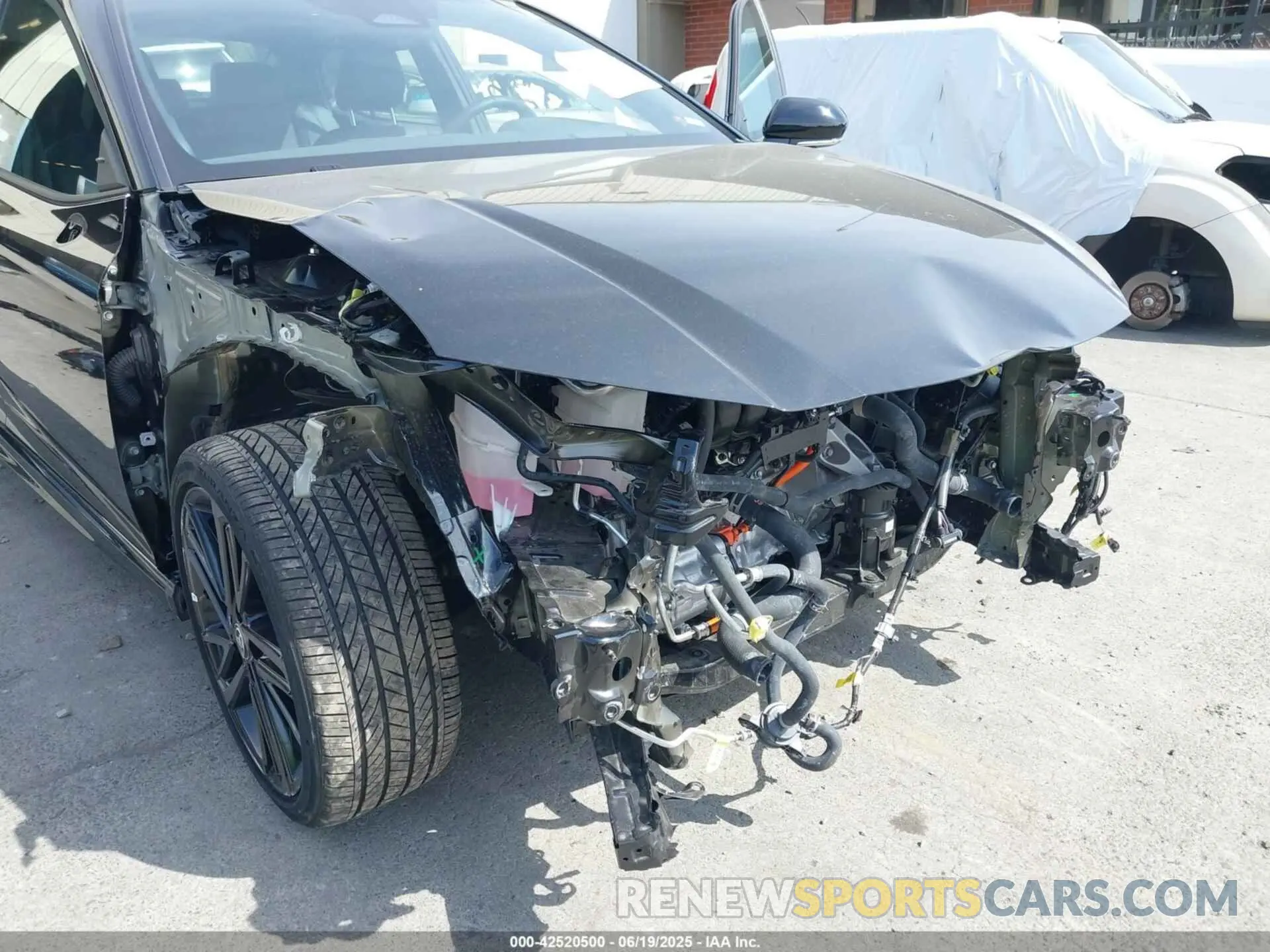 6 fotografías del automóvil dañado 4T1DBADKXSU501997 TOYOTA CAMRY 2025