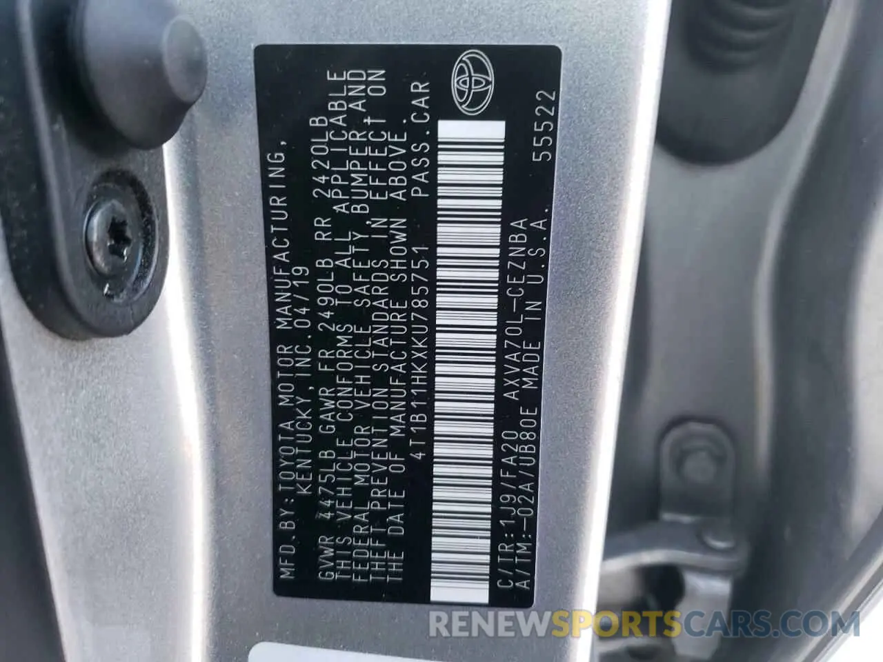 10 fotografías del automóvil dañado 4T1B11HKXKU785751 TOYOTA CAMRY 4C 2019