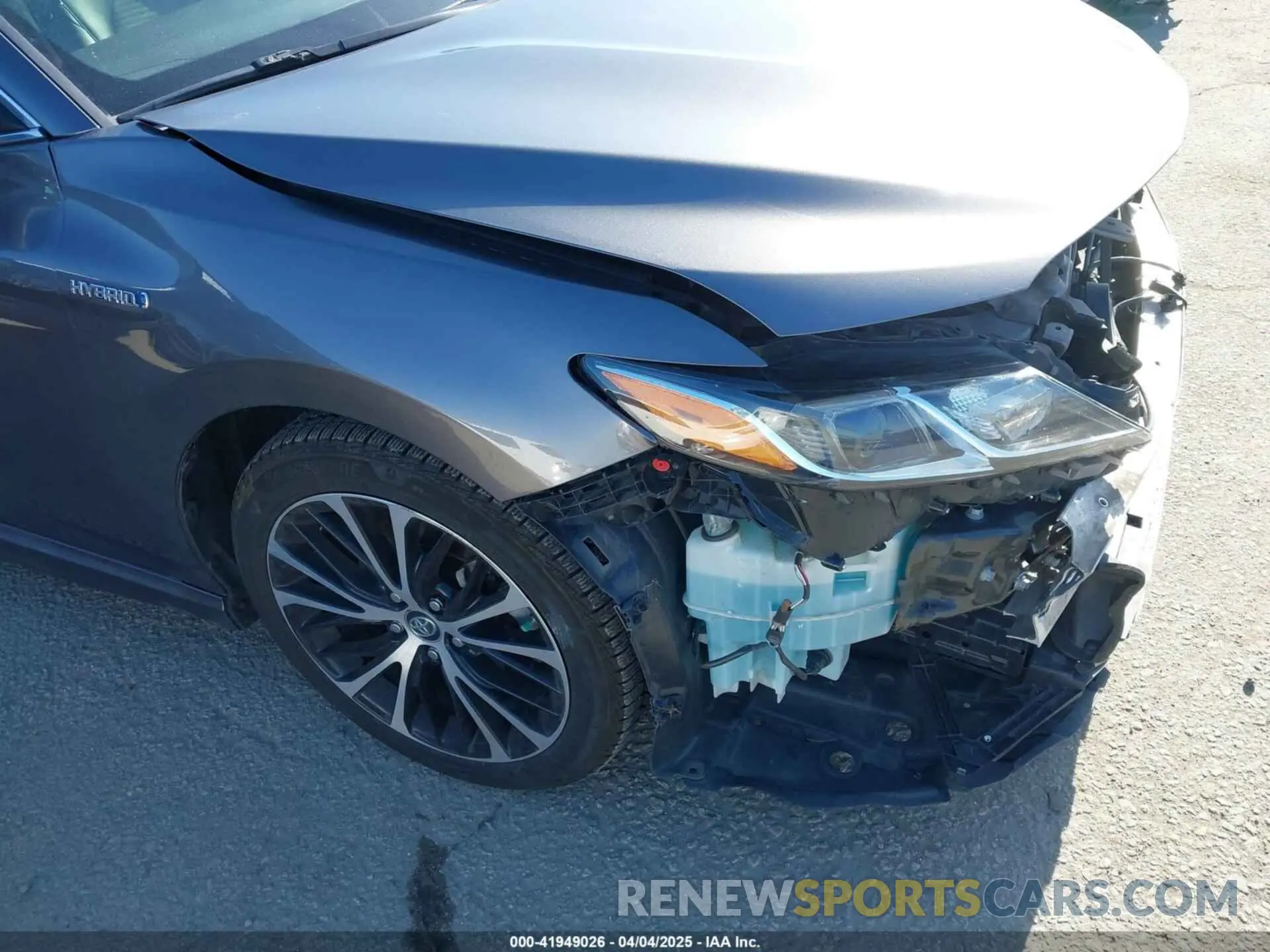 19 fotografías del automóvil dañado 4T1B21HK0KU513268 TOYOTA CAMRY HYBRID 2019