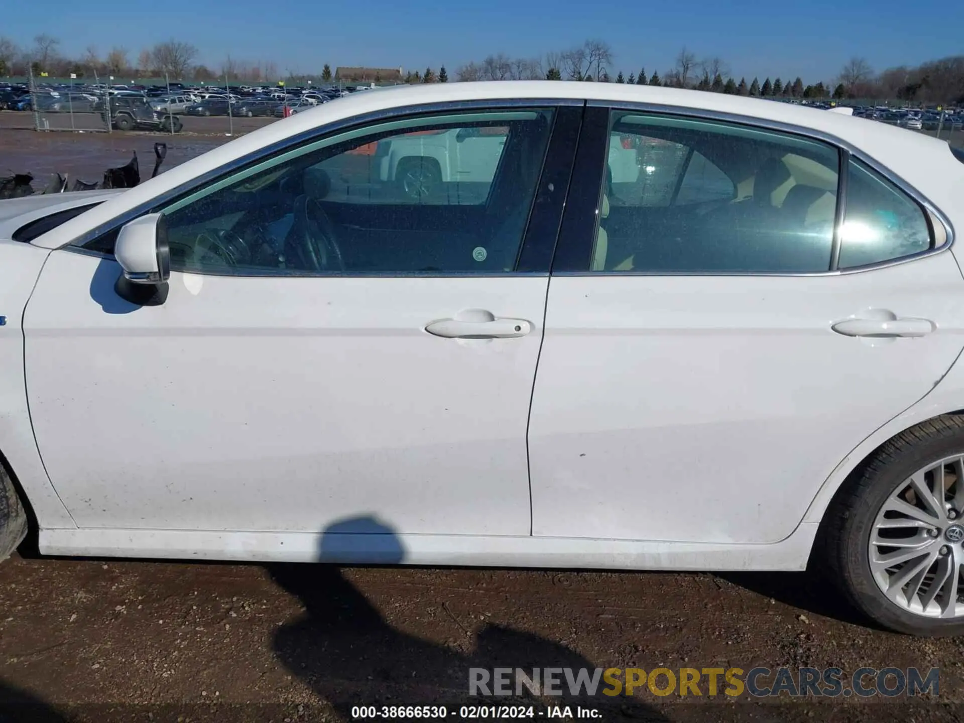 13 fotografías del automóvil dañado 4T1B21HK1KU516048 TOYOTA CAMRY HYBRID 2019