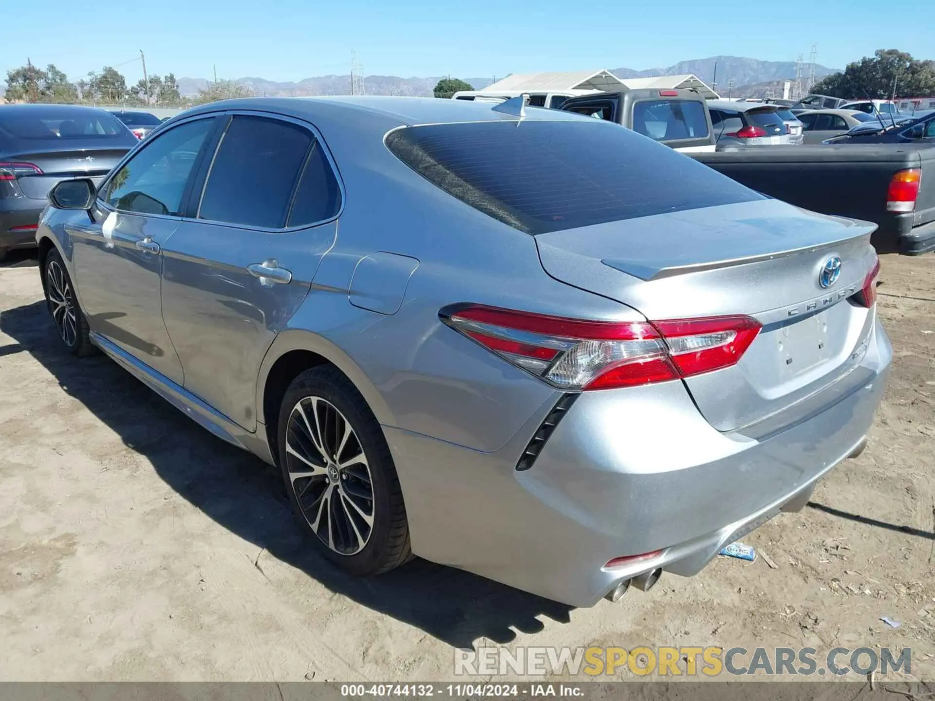 3 fotografías del automóvil dañado 4T1B21HK3KU521493 TOYOTA CAMRY HYBRID 2019