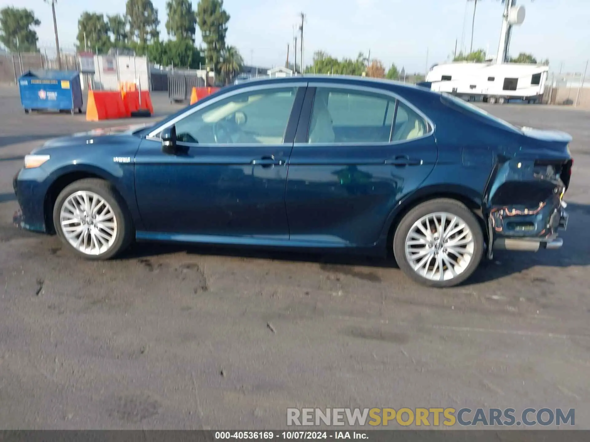 14 fotografías del automóvil dañado 4T1B21HK6KU514053 TOYOTA CAMRY HYBRID 2019
