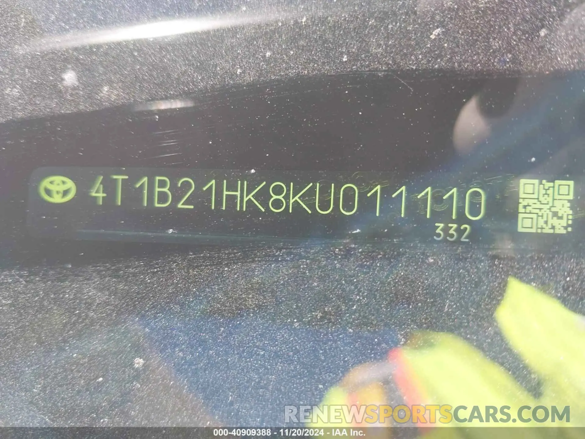 18 fotografías del automóvil dañado 4T1B21HK8KU011110 TOYOTA CAMRY HYBRID 2019