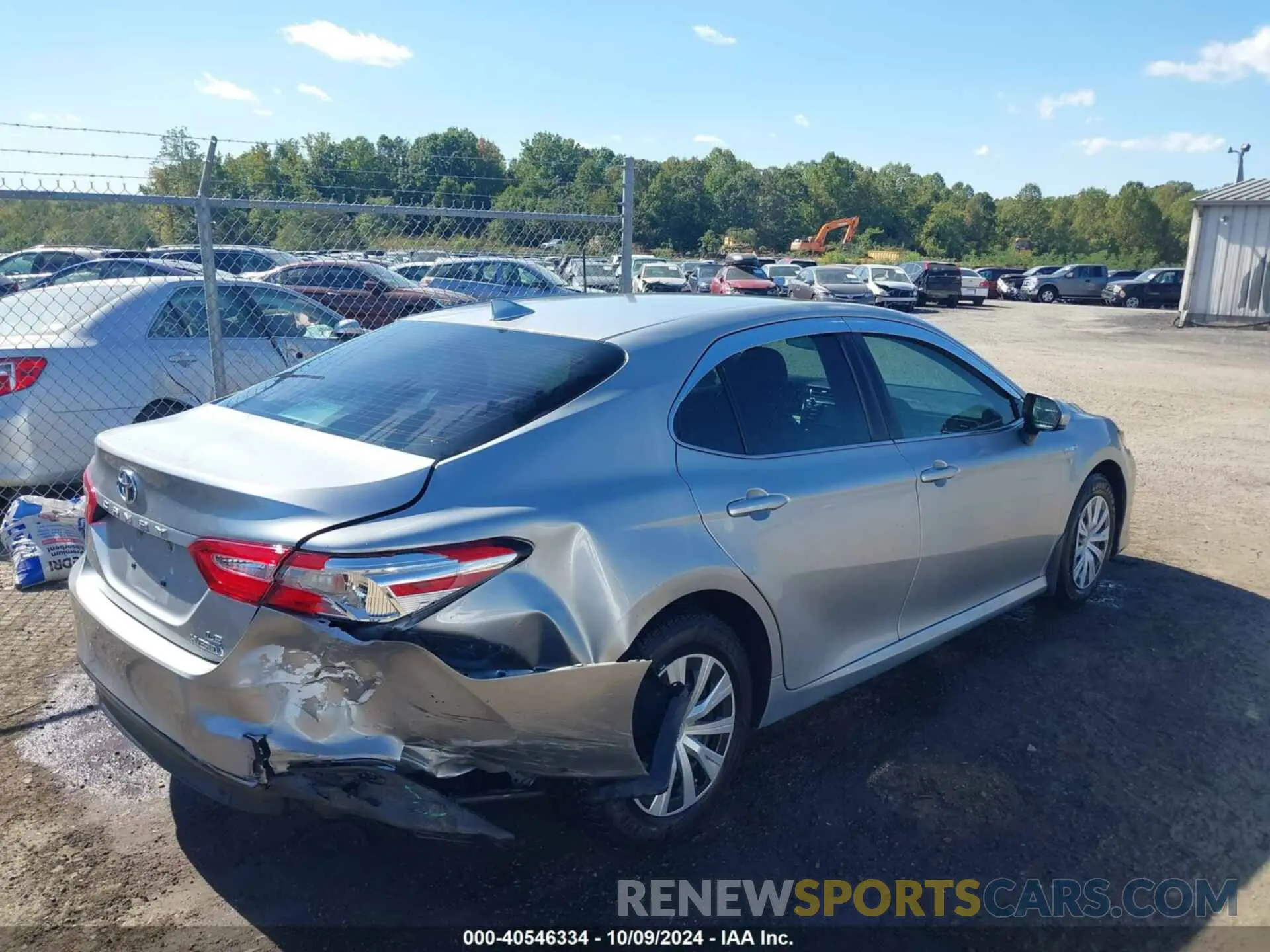 4 fotografías del automóvil dañado 4T1B31HK0KU514076 TOYOTA CAMRY HYBRID 2019
