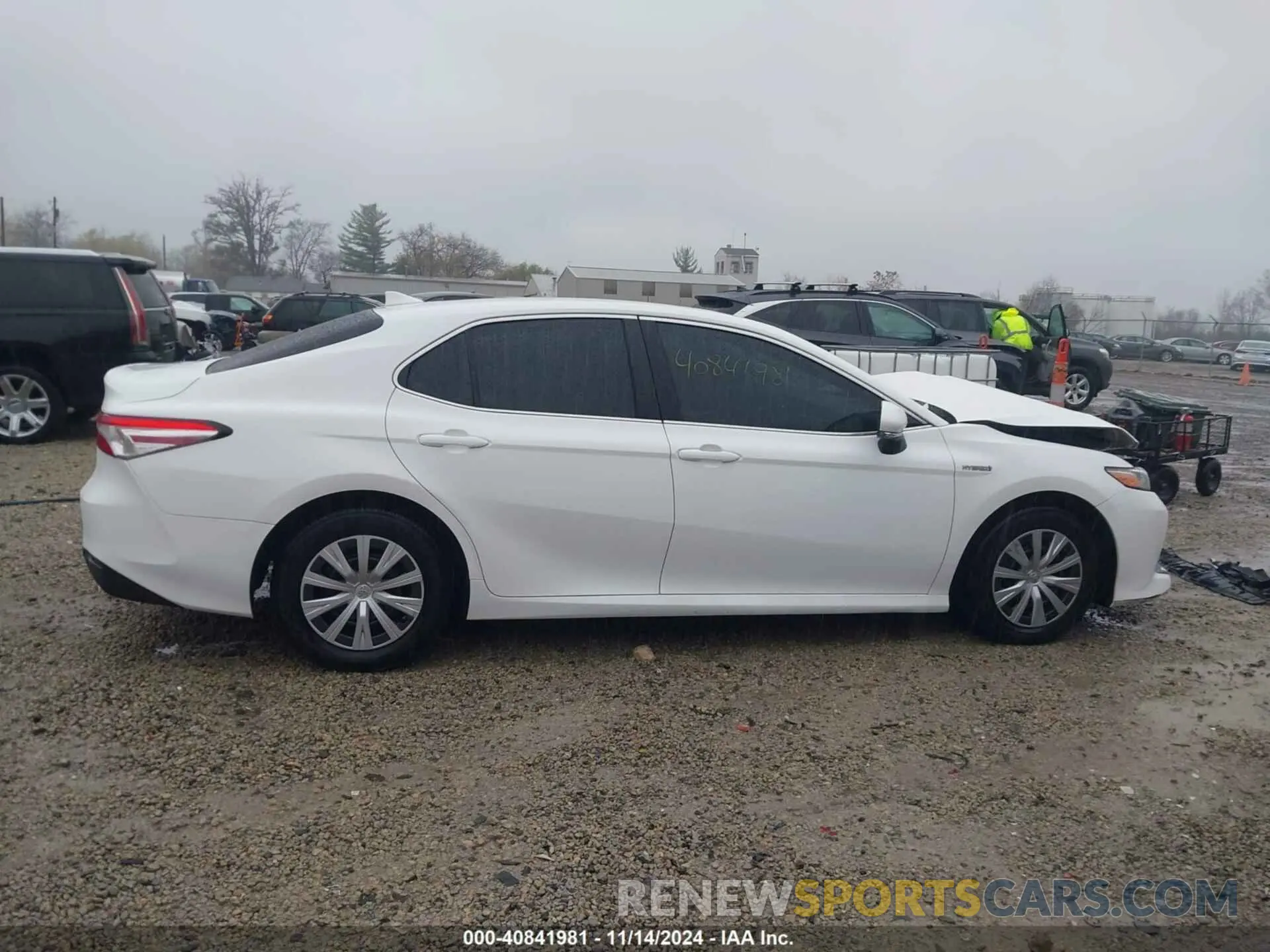 14 fotografías del automóvil dañado 4T1B31HK3KU511656 TOYOTA CAMRY HYBRID 2019
