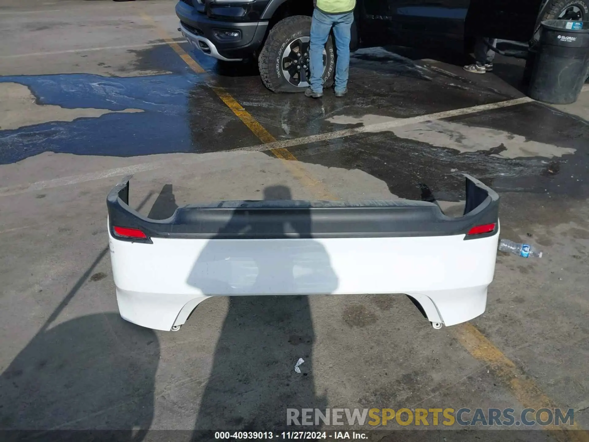 12 fotografías del automóvil dañado 4T1B31HK5KU516230 TOYOTA CAMRY HYBRID 2019
