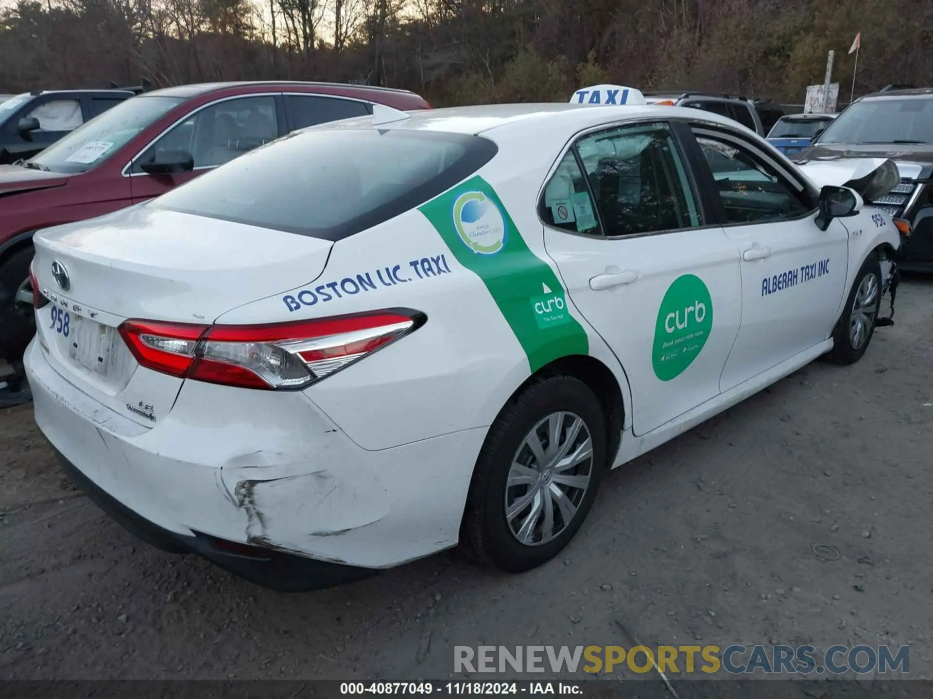 4 fotografías del automóvil dañado 4T1B31HK7KU510090 TOYOTA CAMRY HYBRID 2019