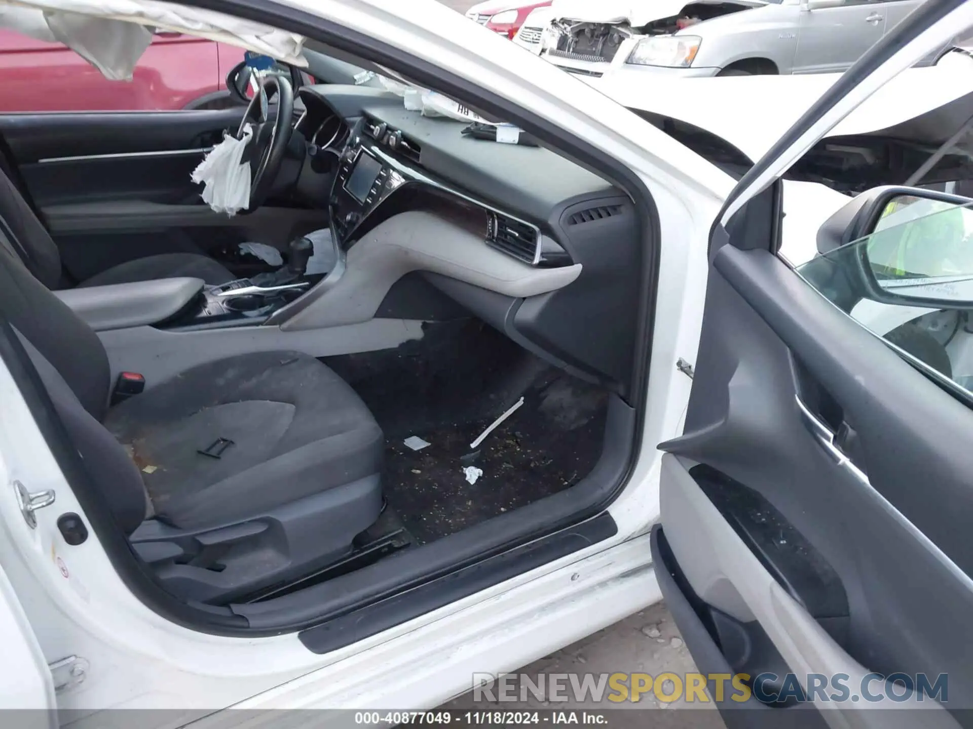 5 fotografías del automóvil dañado 4T1B31HK7KU510090 TOYOTA CAMRY HYBRID 2019