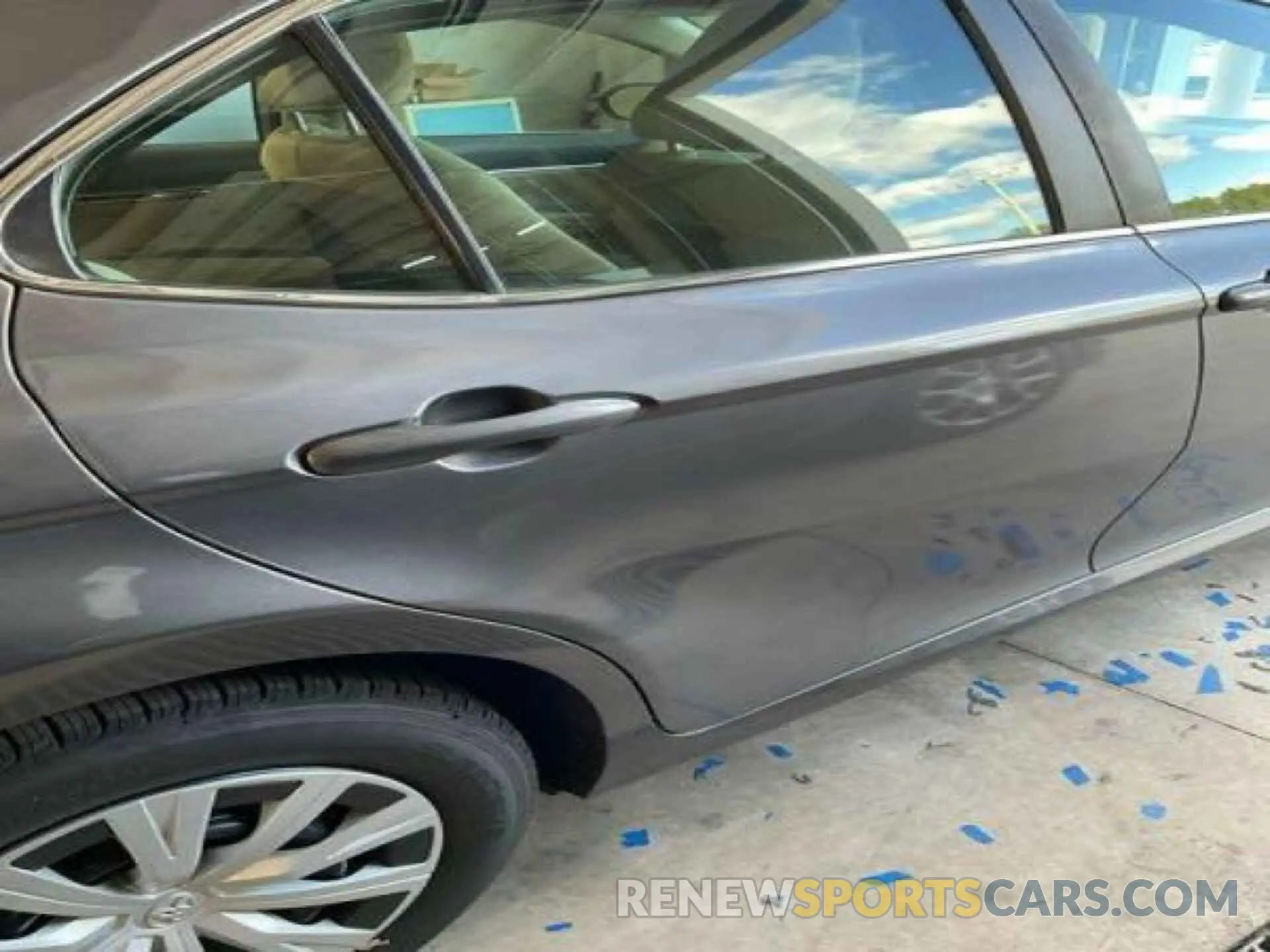 4 fotografías del automóvil dañado 4T1B31HK7KU514074 TOYOTA CAMRY HYBRID 2019