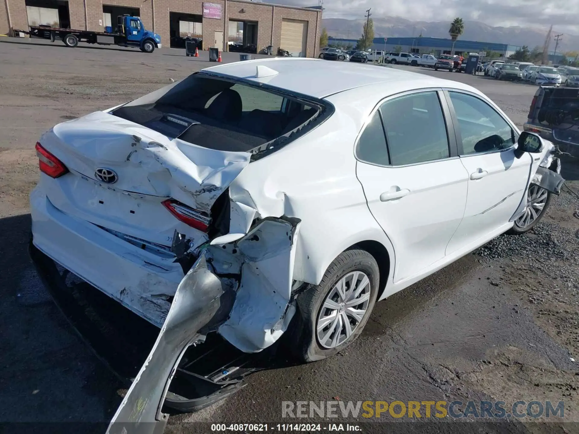 4 fotografías del automóvil dañado 4T1B31HK7KU516231 TOYOTA CAMRY HYBRID 2019
