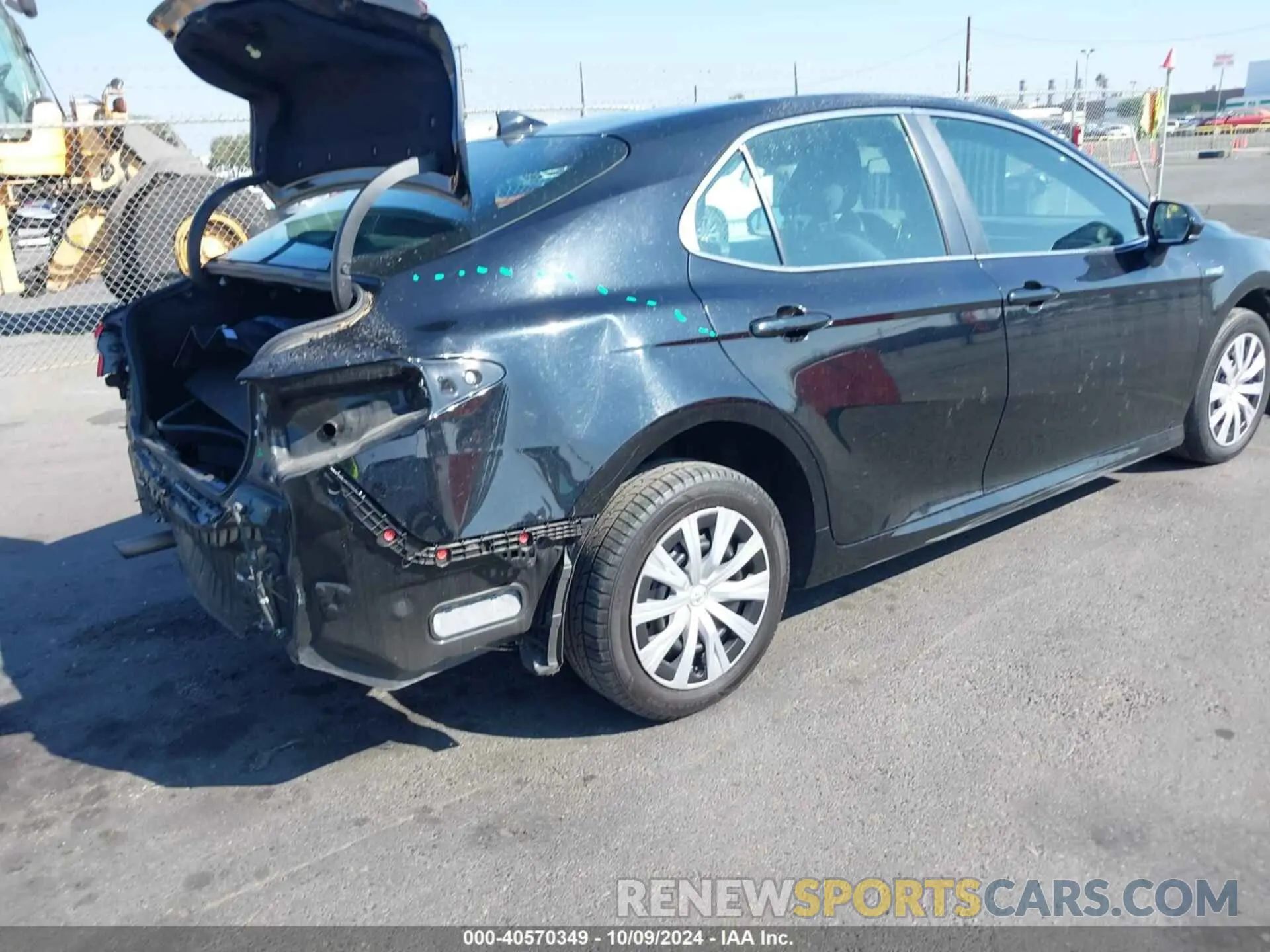 4 fotografías del automóvil dañado 4T1B31HK9KU006429 TOYOTA CAMRY HYBRID 2019