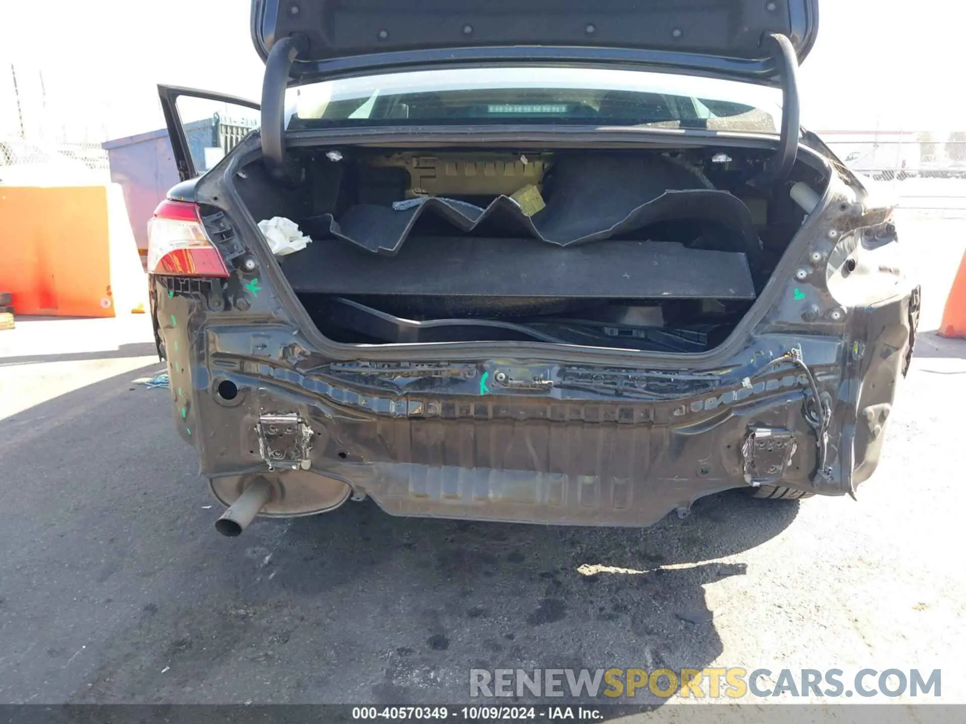 6 fotografías del automóvil dañado 4T1B31HK9KU006429 TOYOTA CAMRY HYBRID 2019