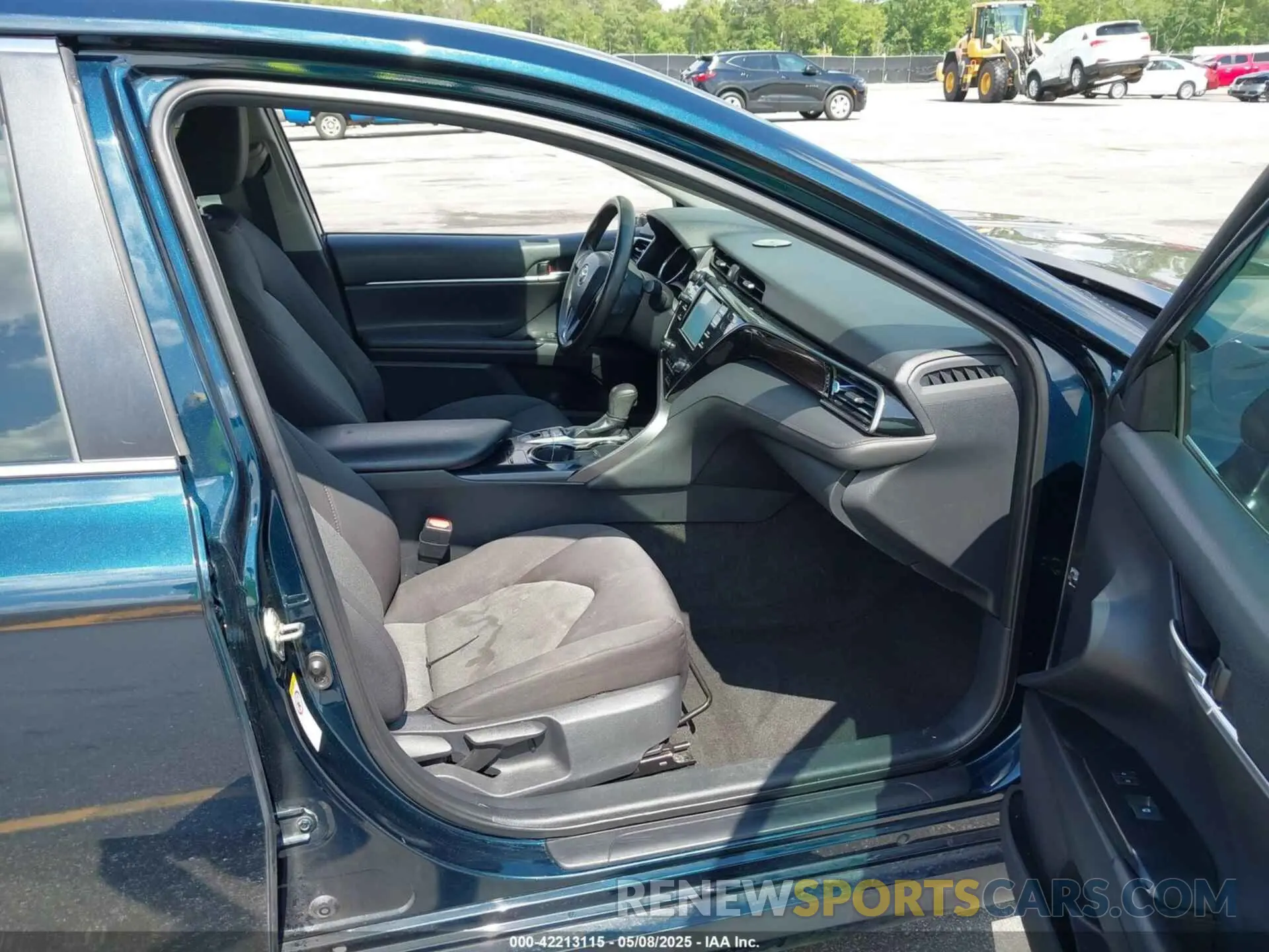 5 fotografías del automóvil dañado 4T1B31HK9KU512892 TOYOTA CAMRY HYBRID 2019