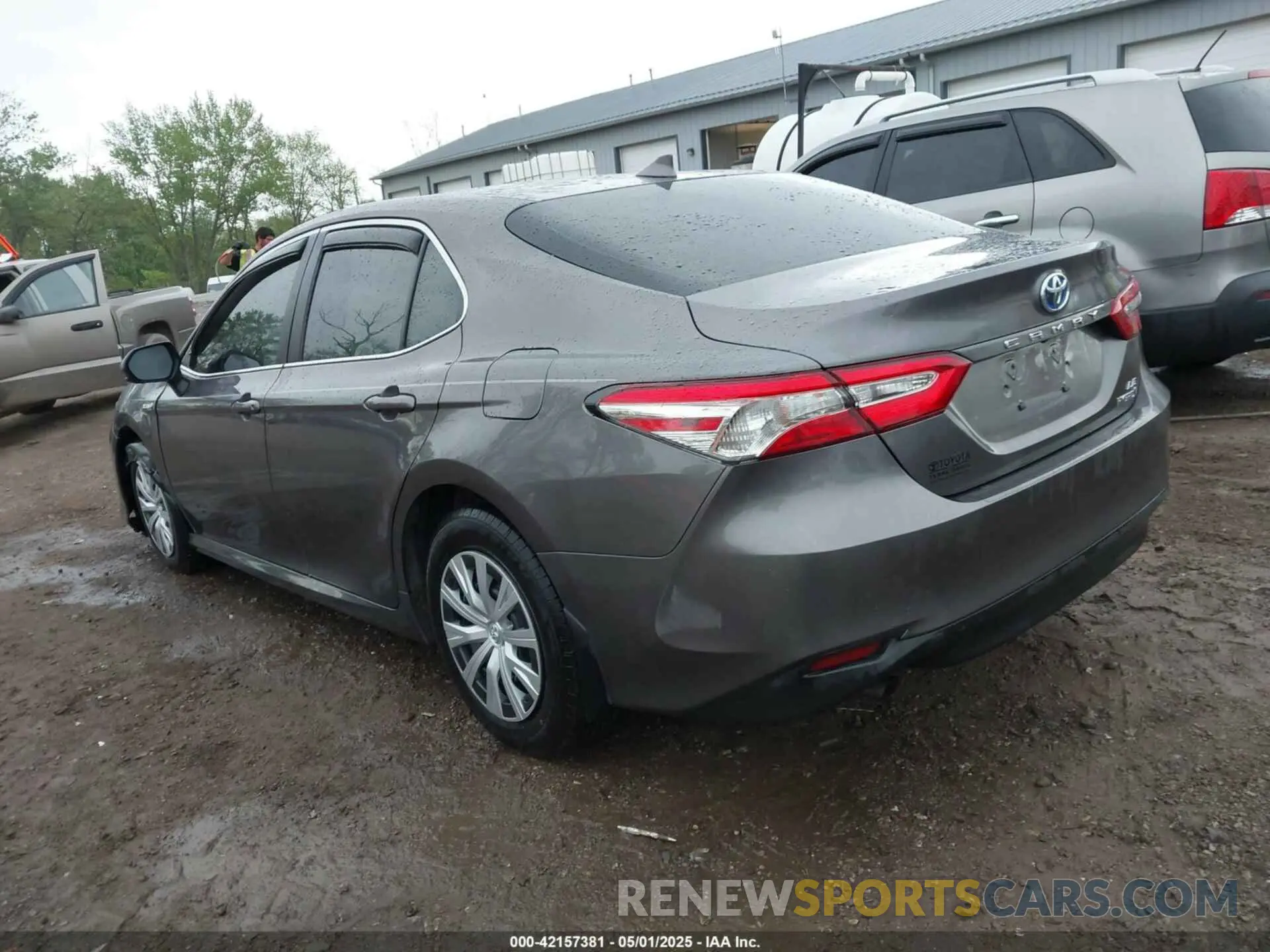 3 fotografías del automóvil dañado 4T1B31HKXKU512514 TOYOTA CAMRY HYBRID 2019