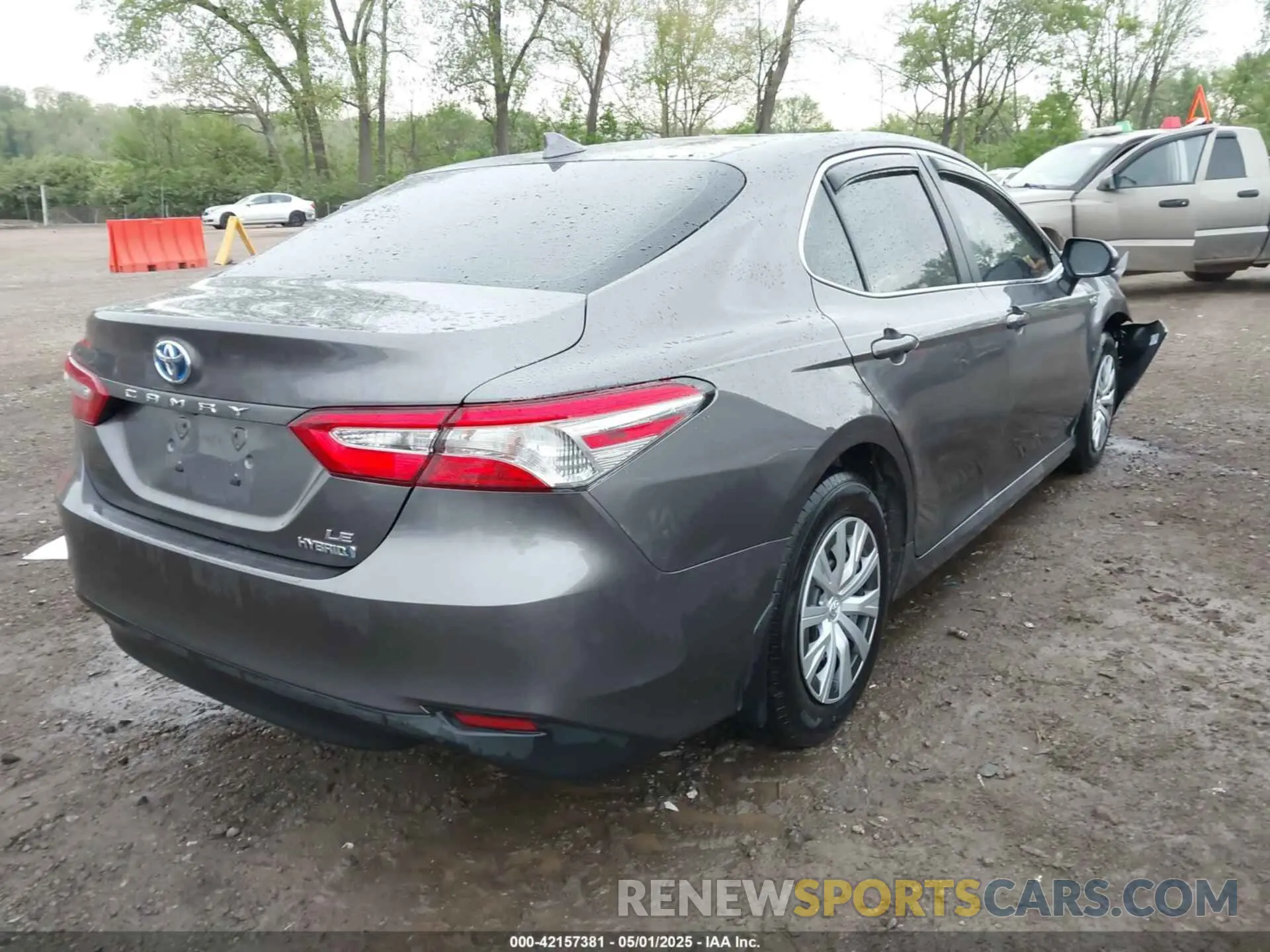 4 fotografías del automóvil dañado 4T1B31HKXKU512514 TOYOTA CAMRY HYBRID 2019