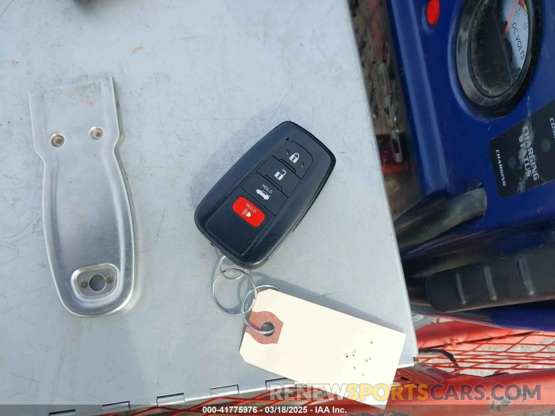 11 fotografías del automóvil dañado 4T1C31AK3RU074475 TOYOTA CAMRY HYBRID 2024