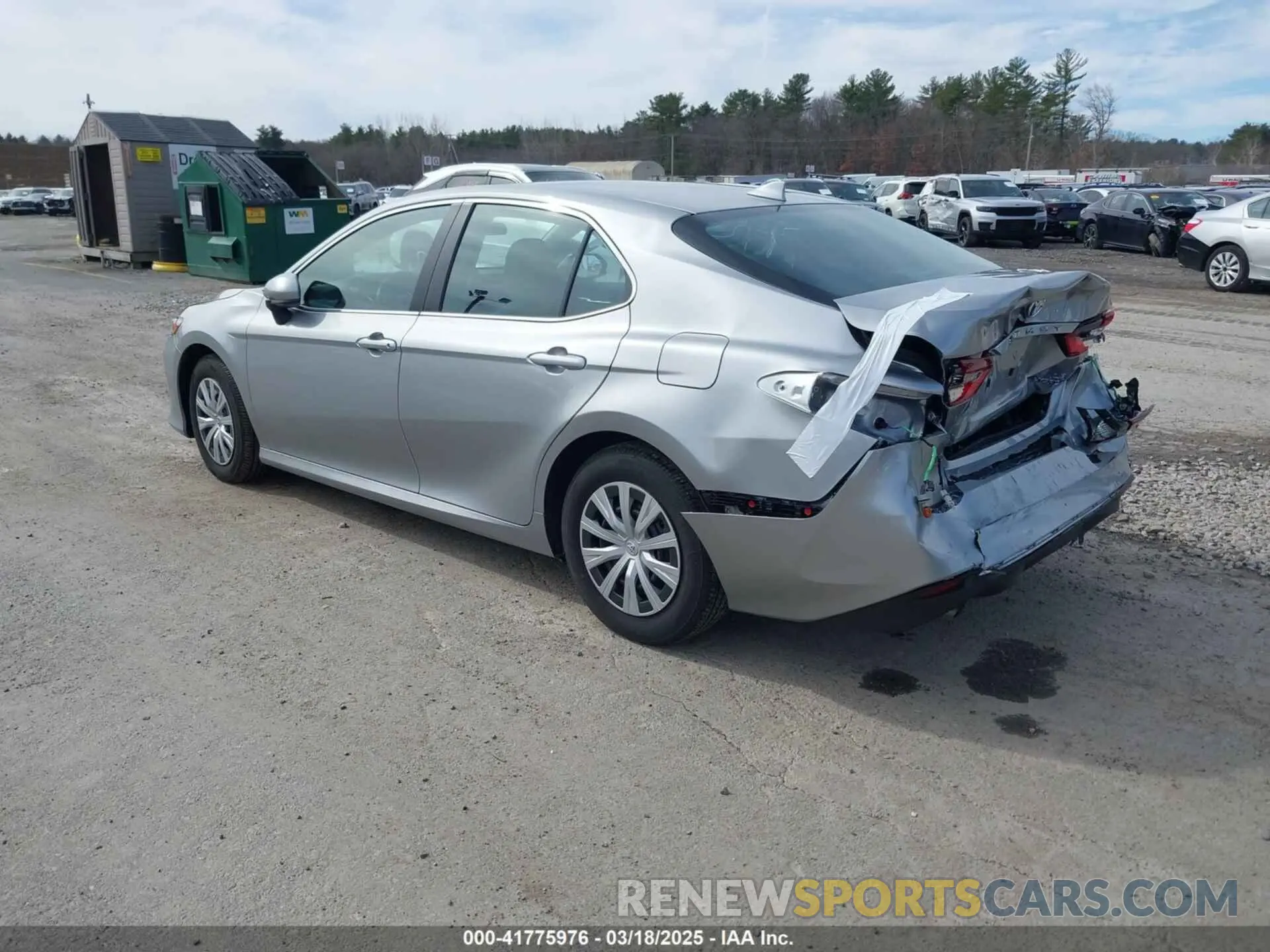 3 fotografías del automóvil dañado 4T1C31AK3RU074475 TOYOTA CAMRY HYBRID 2024