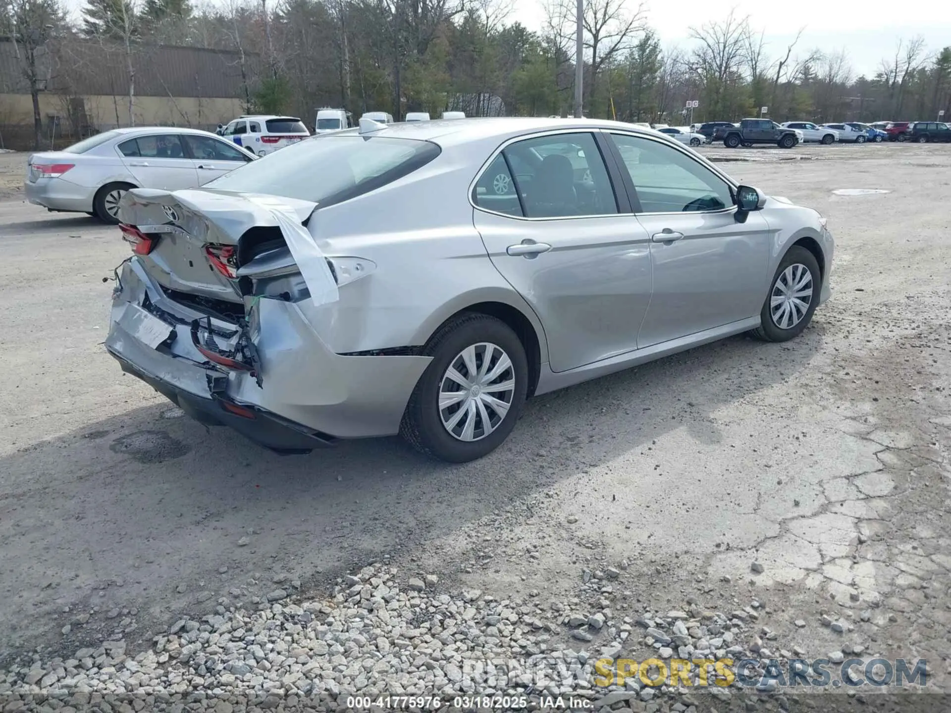 4 fotografías del automóvil dañado 4T1C31AK3RU074475 TOYOTA CAMRY HYBRID 2024