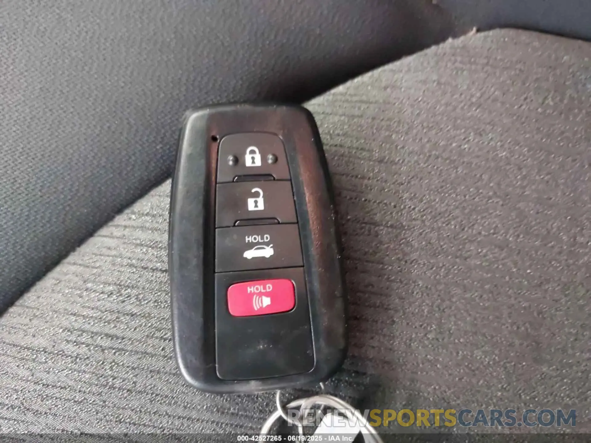 11 fotografías del automóvil dañado 4T1C31AK5RU626333 TOYOTA CAMRY HYBRID 2024