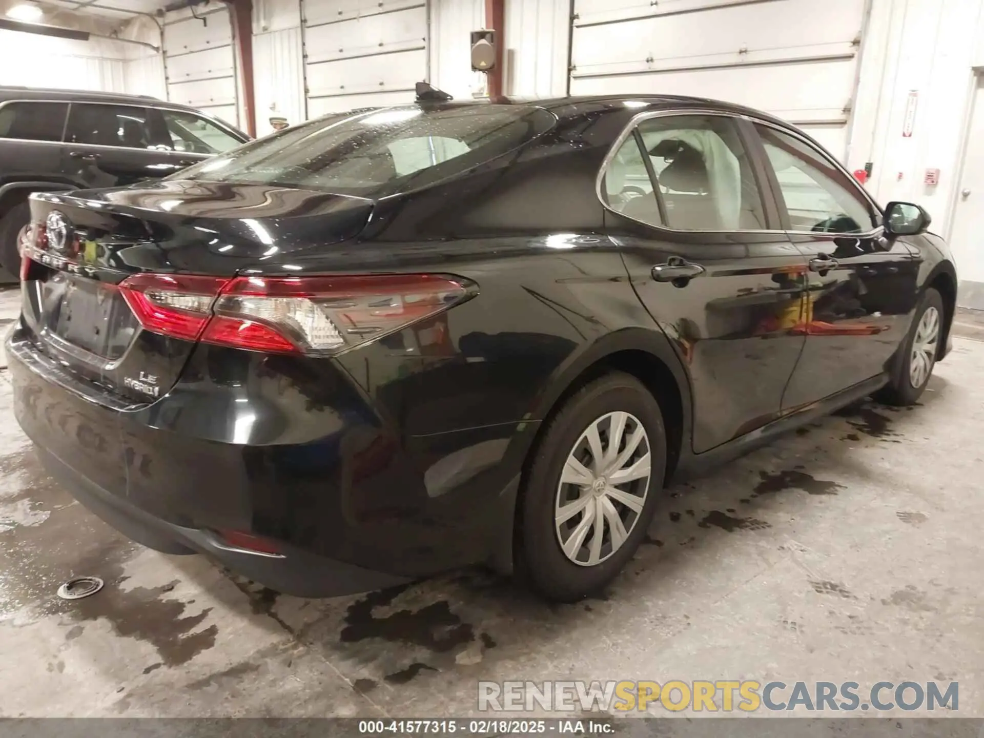 4 fotografías del automóvil dañado 4T1C31AK8RU624379 TOYOTA CAMRY HYBRID 2024