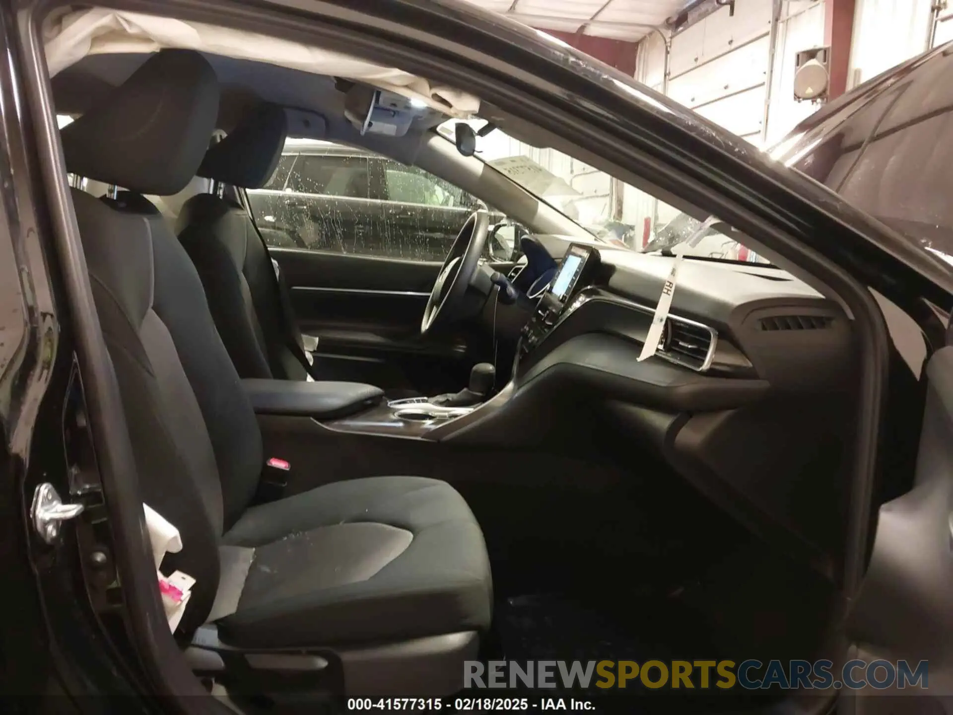 5 fotografías del automóvil dañado 4T1C31AK8RU624379 TOYOTA CAMRY HYBRID 2024