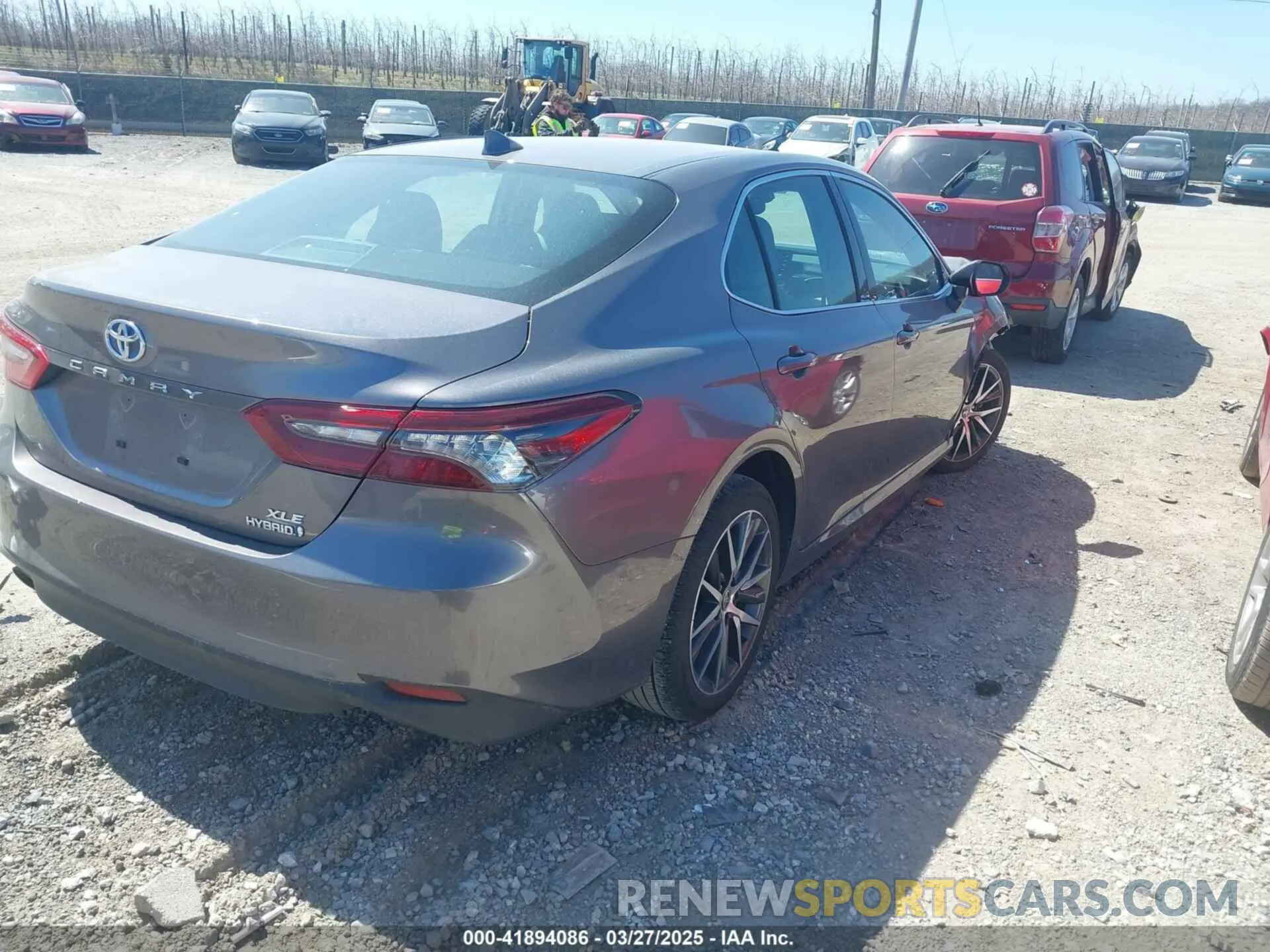 4 fotografías del automóvil dañado 4T1F31AK3RU078104 TOYOTA CAMRY HYBRID 2024