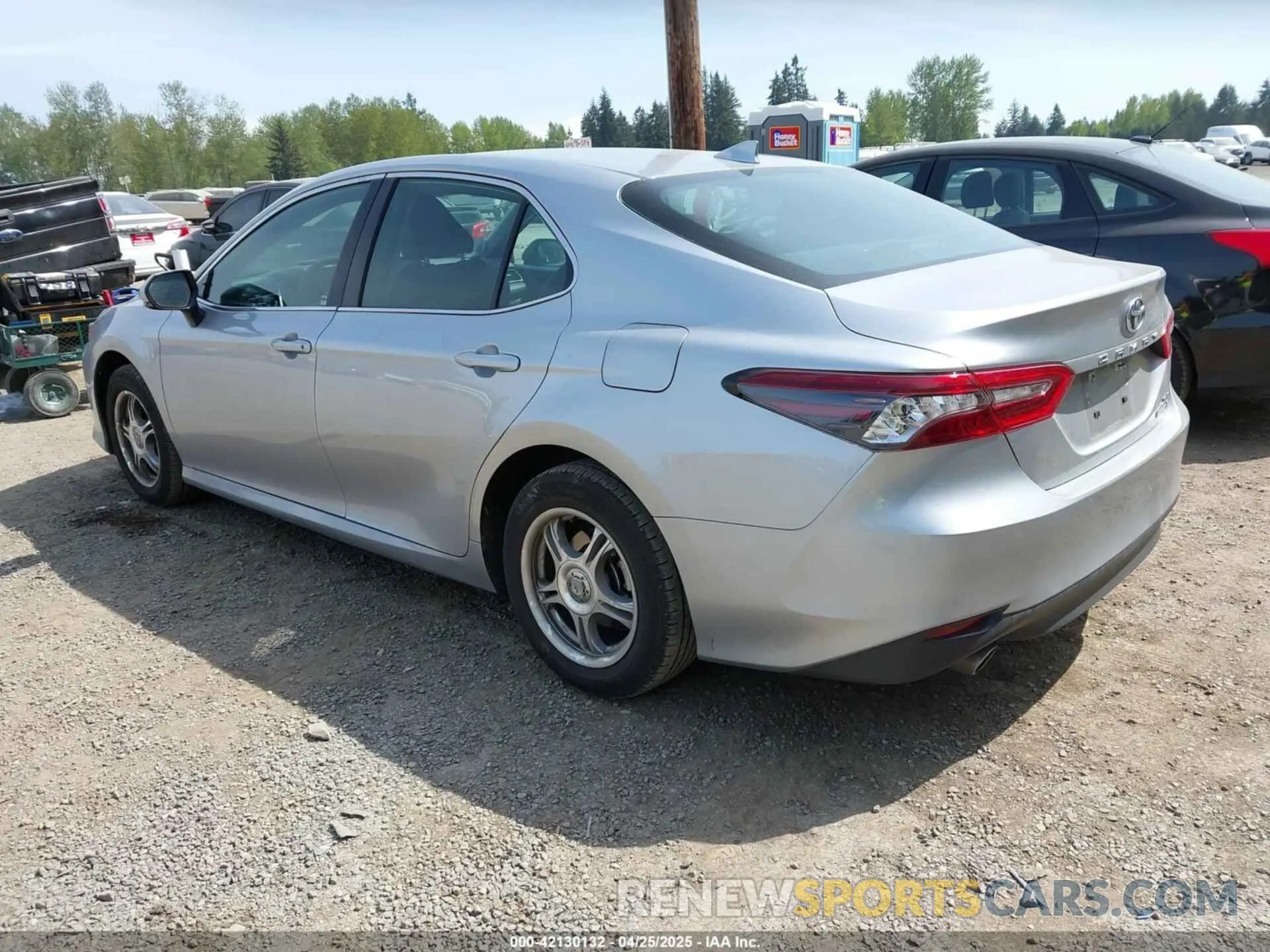 3 fotografías del automóvil dañado 4T1F31AK4RU622545 TOYOTA CAMRY HYBRID 2024