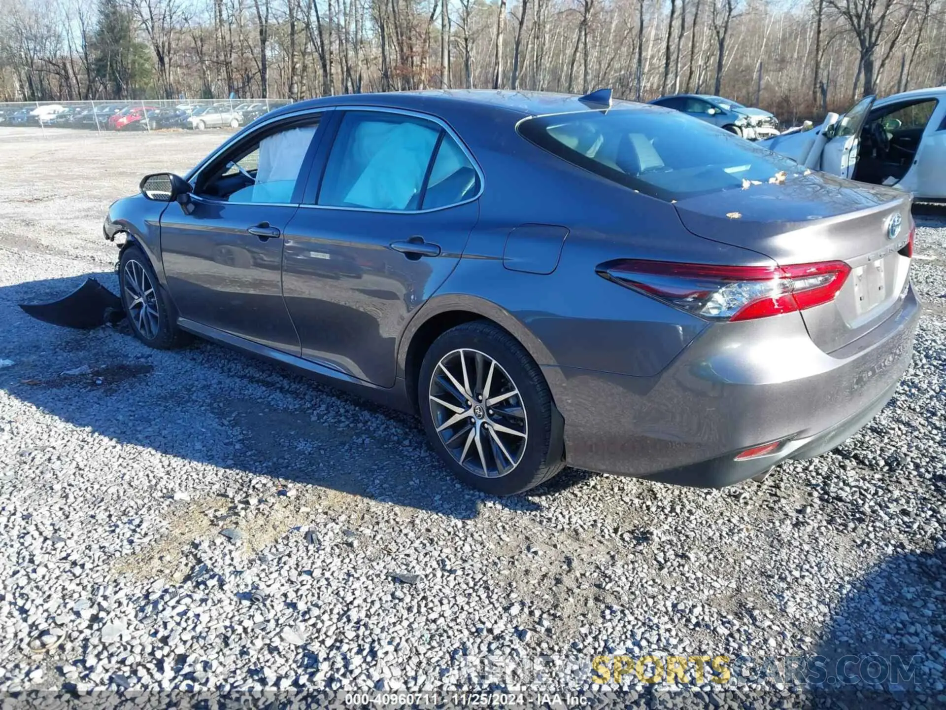3 fotografías del automóvil dañado 4T1F31AK8RU625528 TOYOTA CAMRY HYBRID 2024
