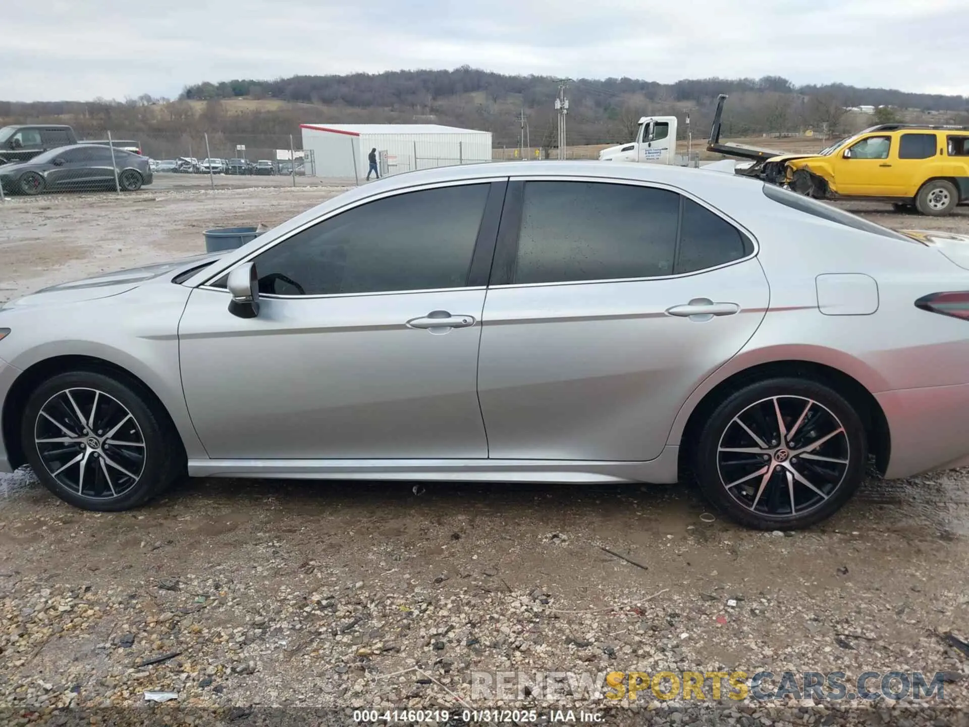 14 fotografías del automóvil dañado 4T1G31AK0RU064732 TOYOTA CAMRY HYBRID 2024
