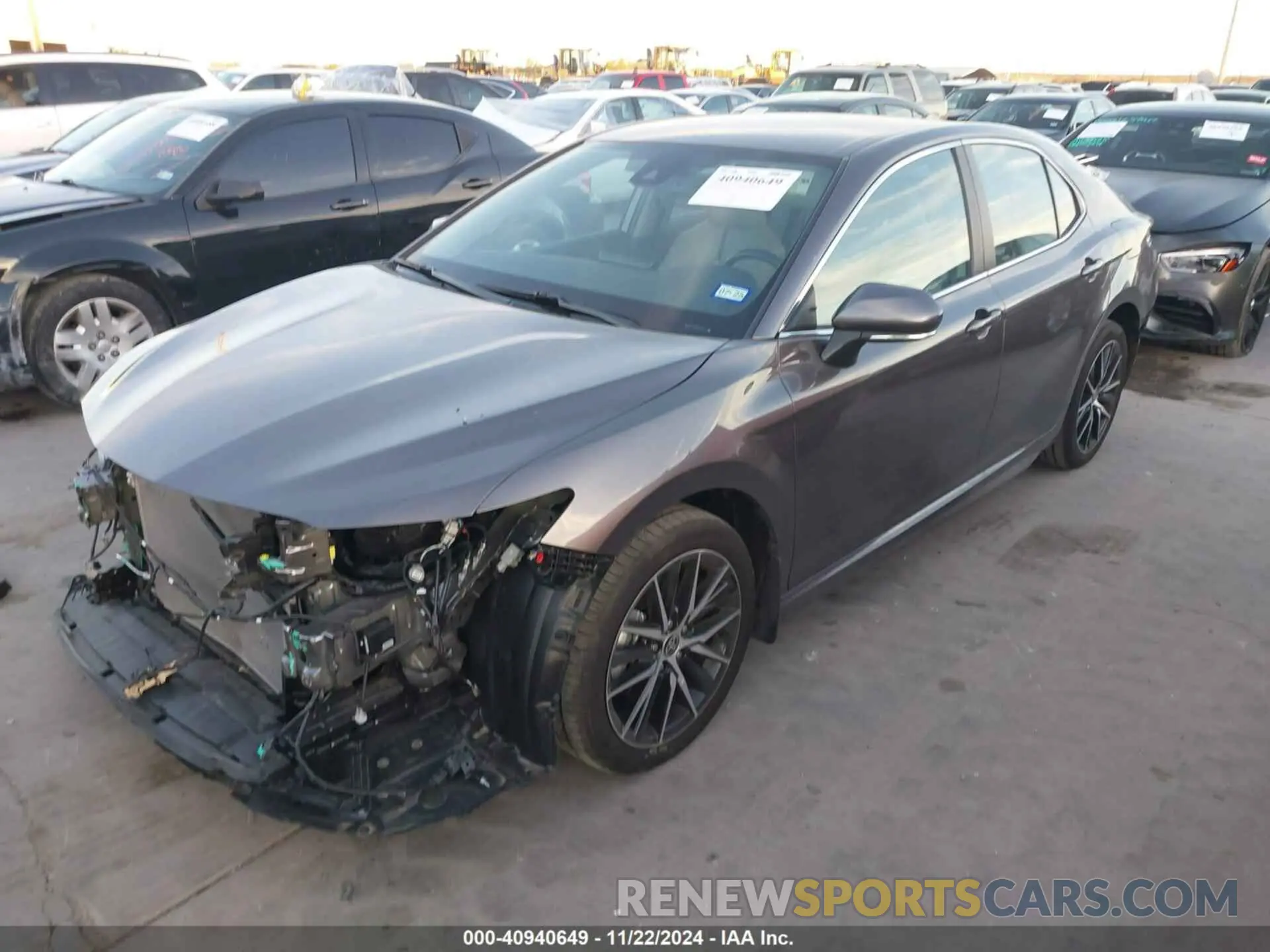 2 fotografías del automóvil dañado 4T1G31AK2RU624198 TOYOTA CAMRY HYBRID 2024