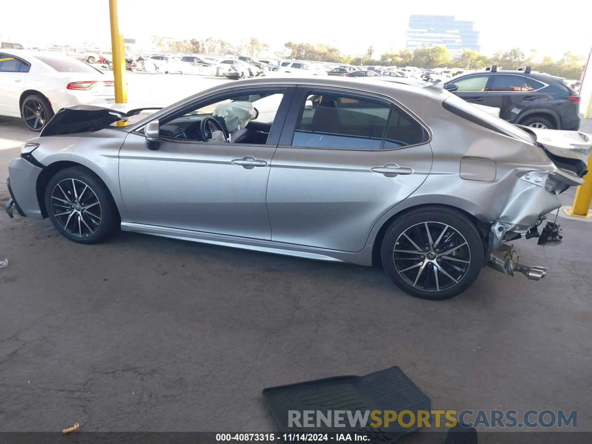13 fotografías del automóvil dañado 4T1G31AK3RU074574 TOYOTA CAMRY HYBRID 2024
