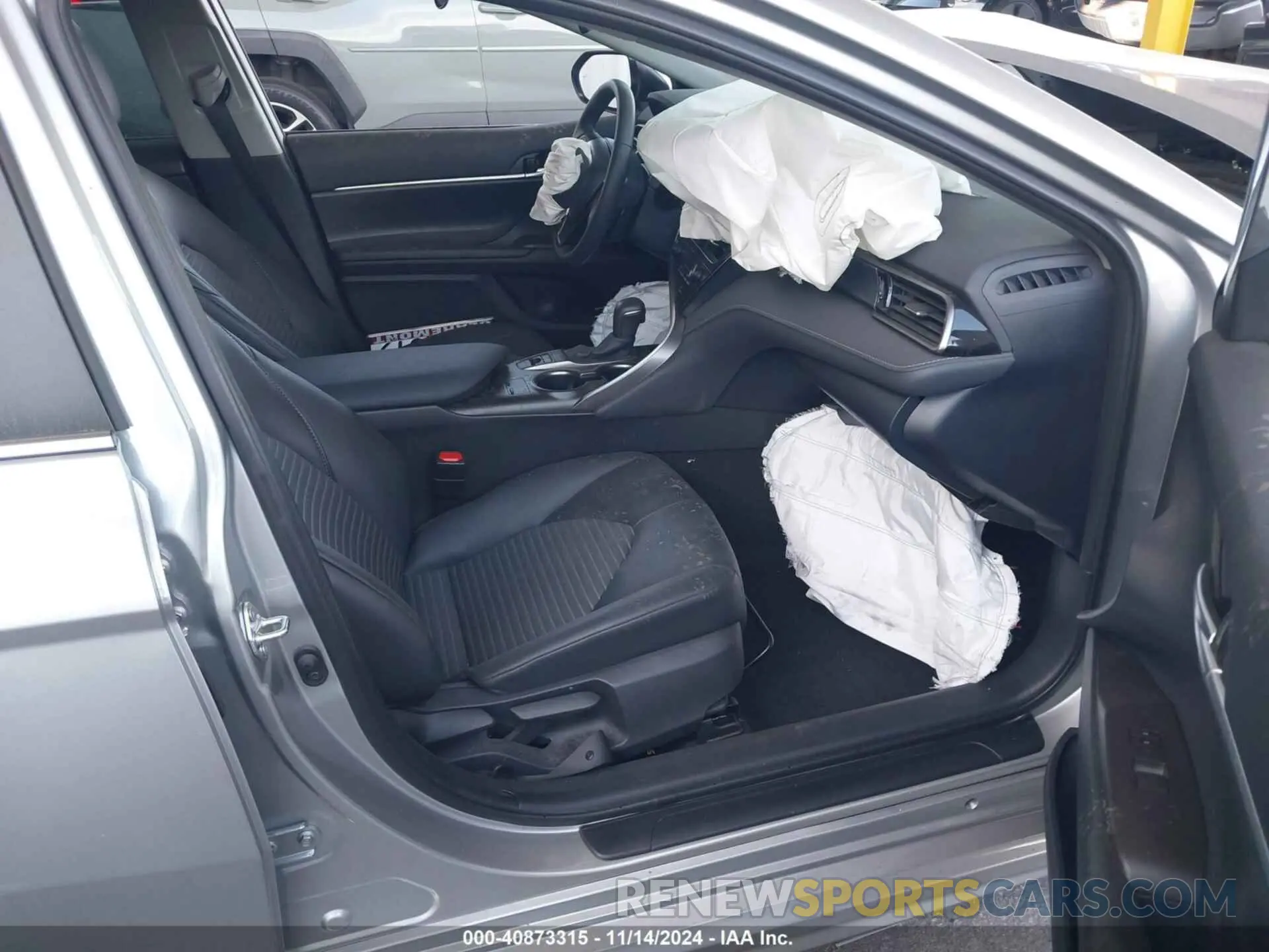 5 fotografías del automóvil dañado 4T1G31AK3RU074574 TOYOTA CAMRY HYBRID 2024