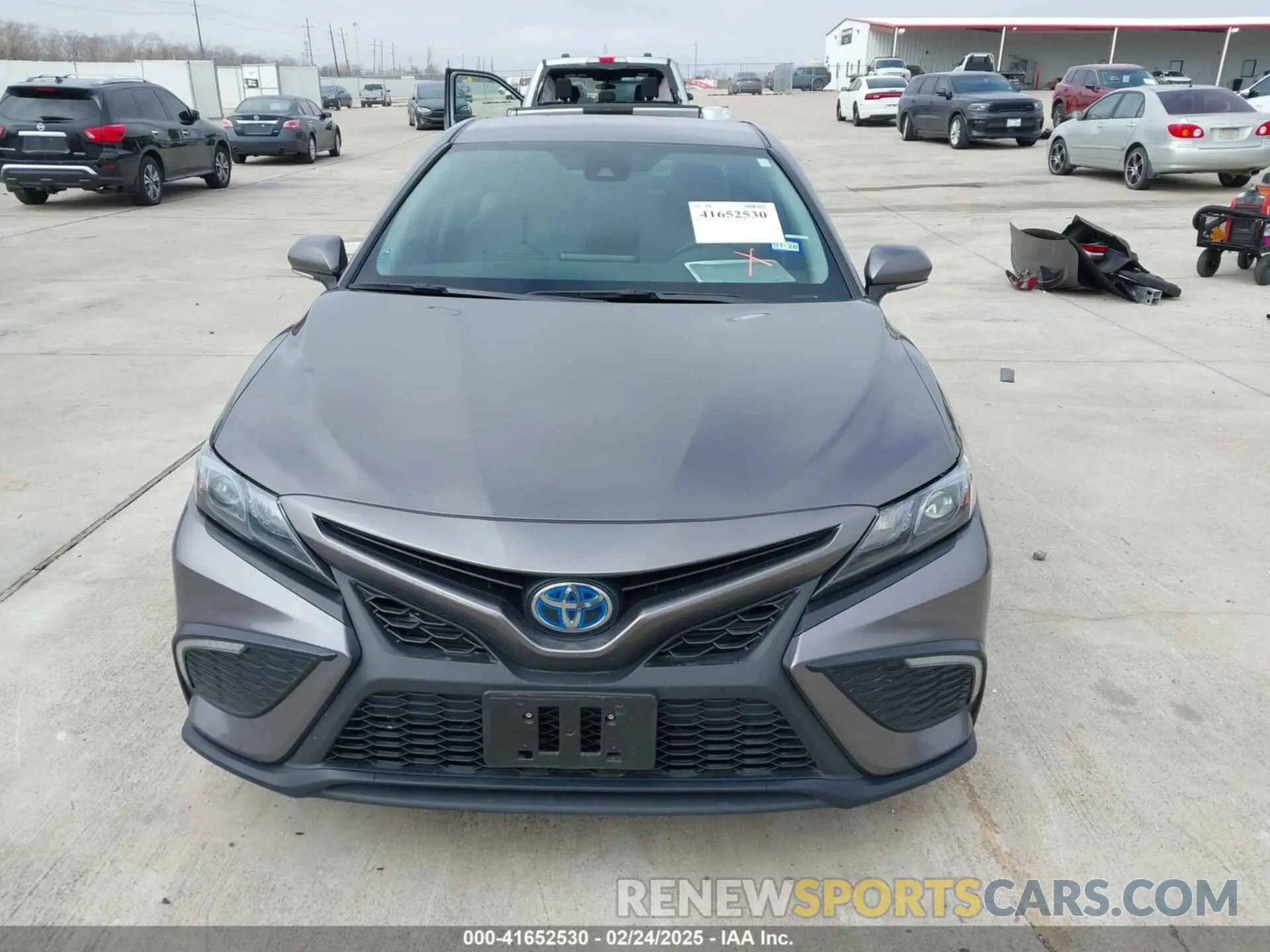 12 fotografías del automóvil dañado 4T1G31AK5RU629041 TOYOTA CAMRY HYBRID 2024