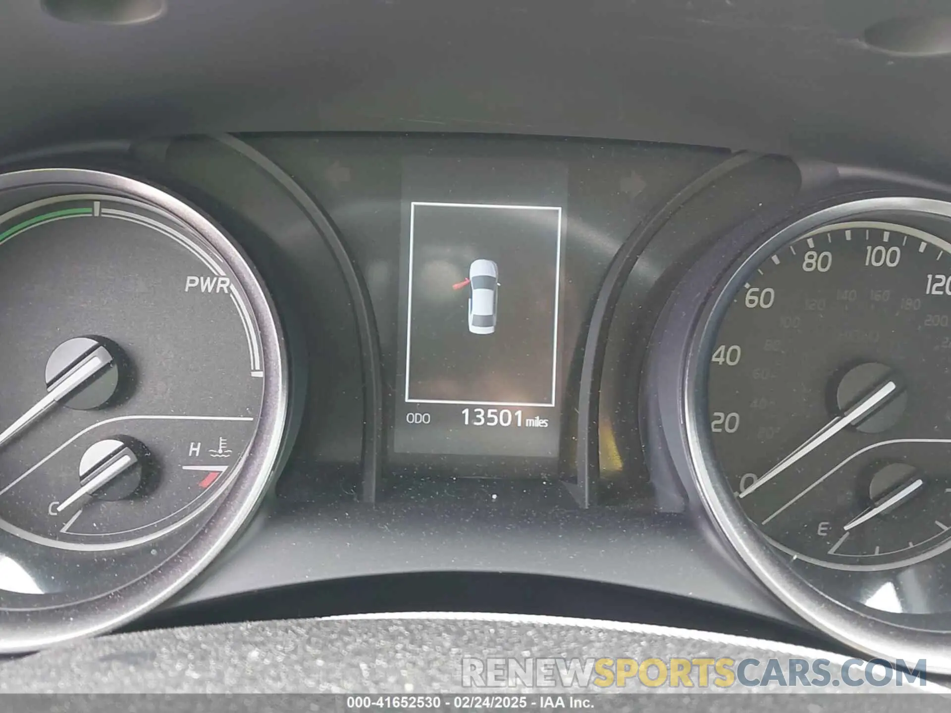 15 fotografías del automóvil dañado 4T1G31AK5RU629041 TOYOTA CAMRY HYBRID 2024