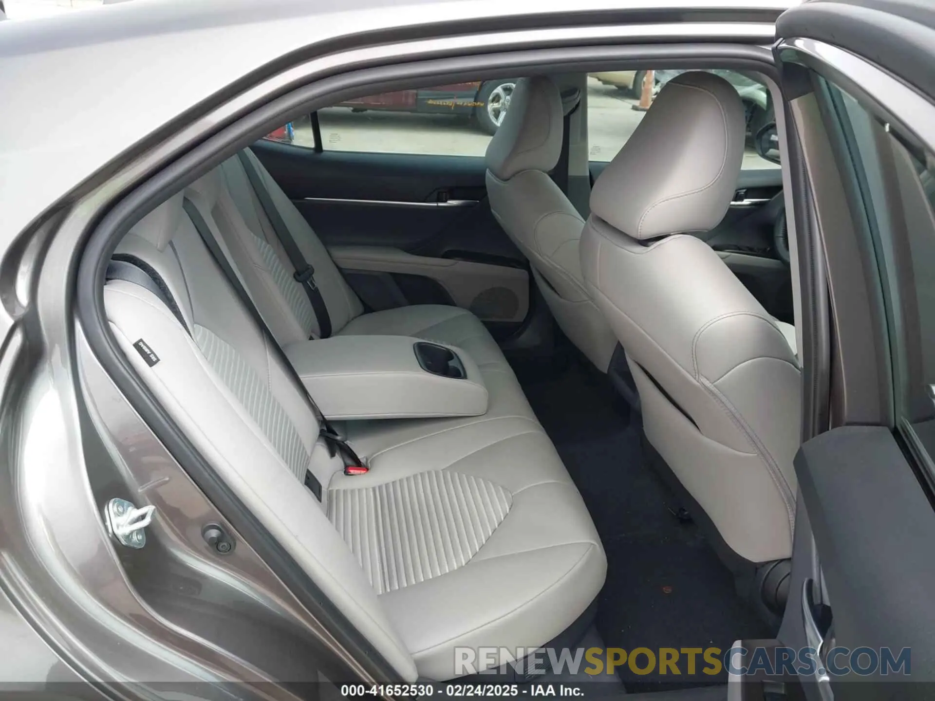 8 fotografías del automóvil dañado 4T1G31AK5RU629041 TOYOTA CAMRY HYBRID 2024