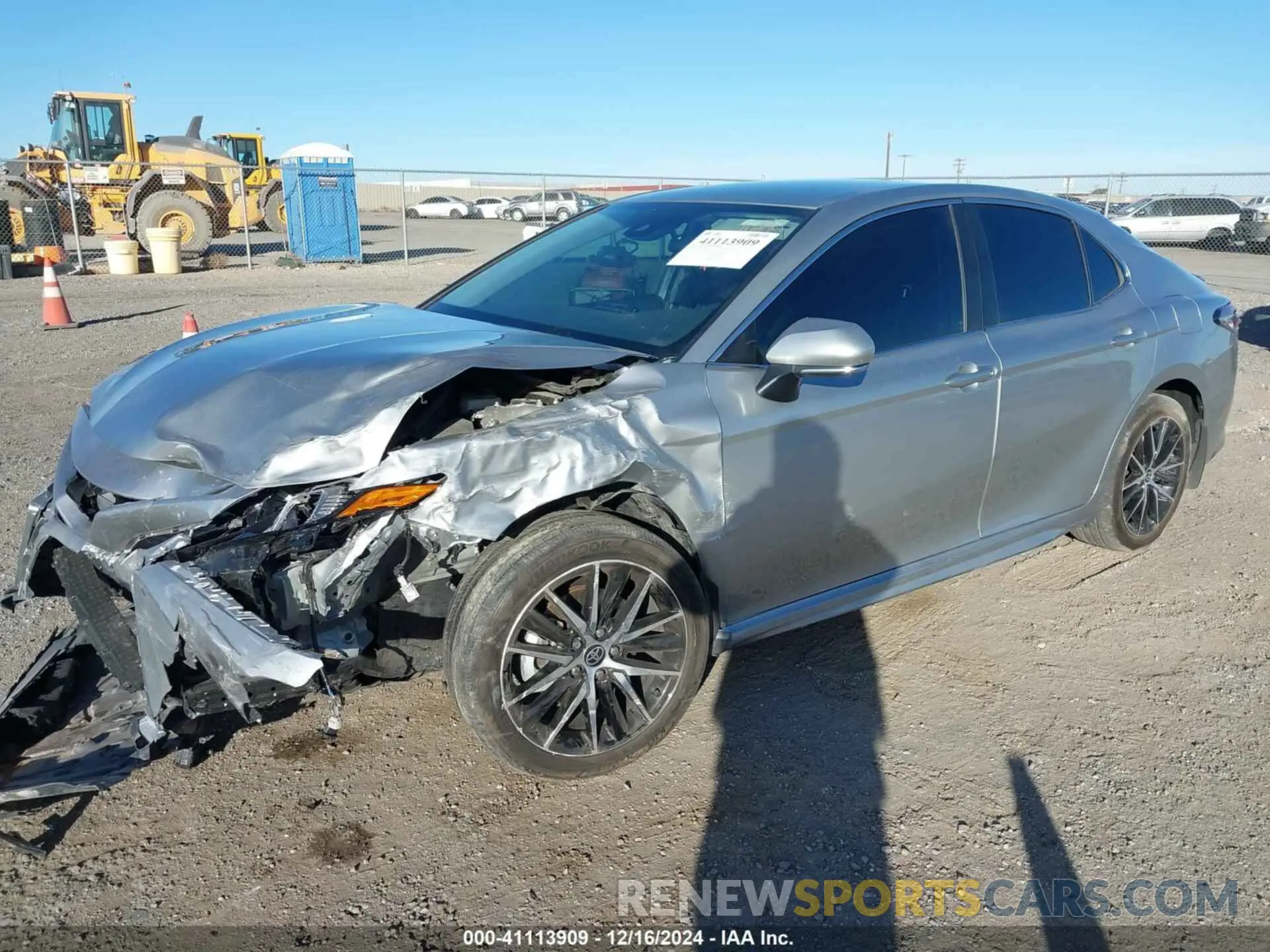 2 fotografías del automóvil dañado 4T1G31AK6RU065206 TOYOTA CAMRY HYBRID 2024
