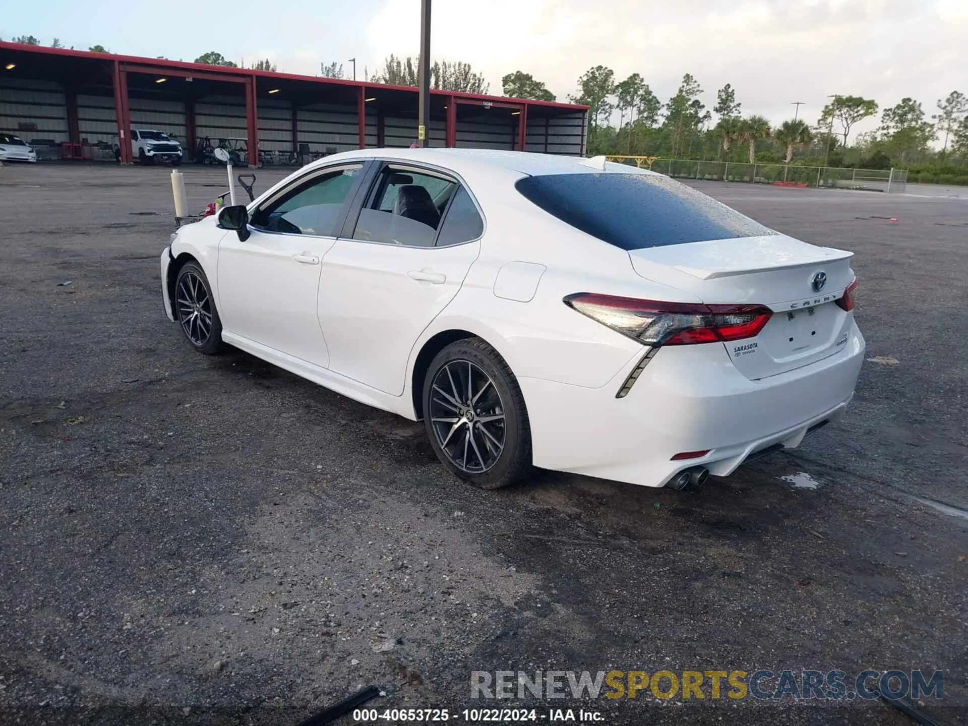 3 fotografías del automóvil dañado 4T1G31AK8RU623945 TOYOTA CAMRY HYBRID 2024