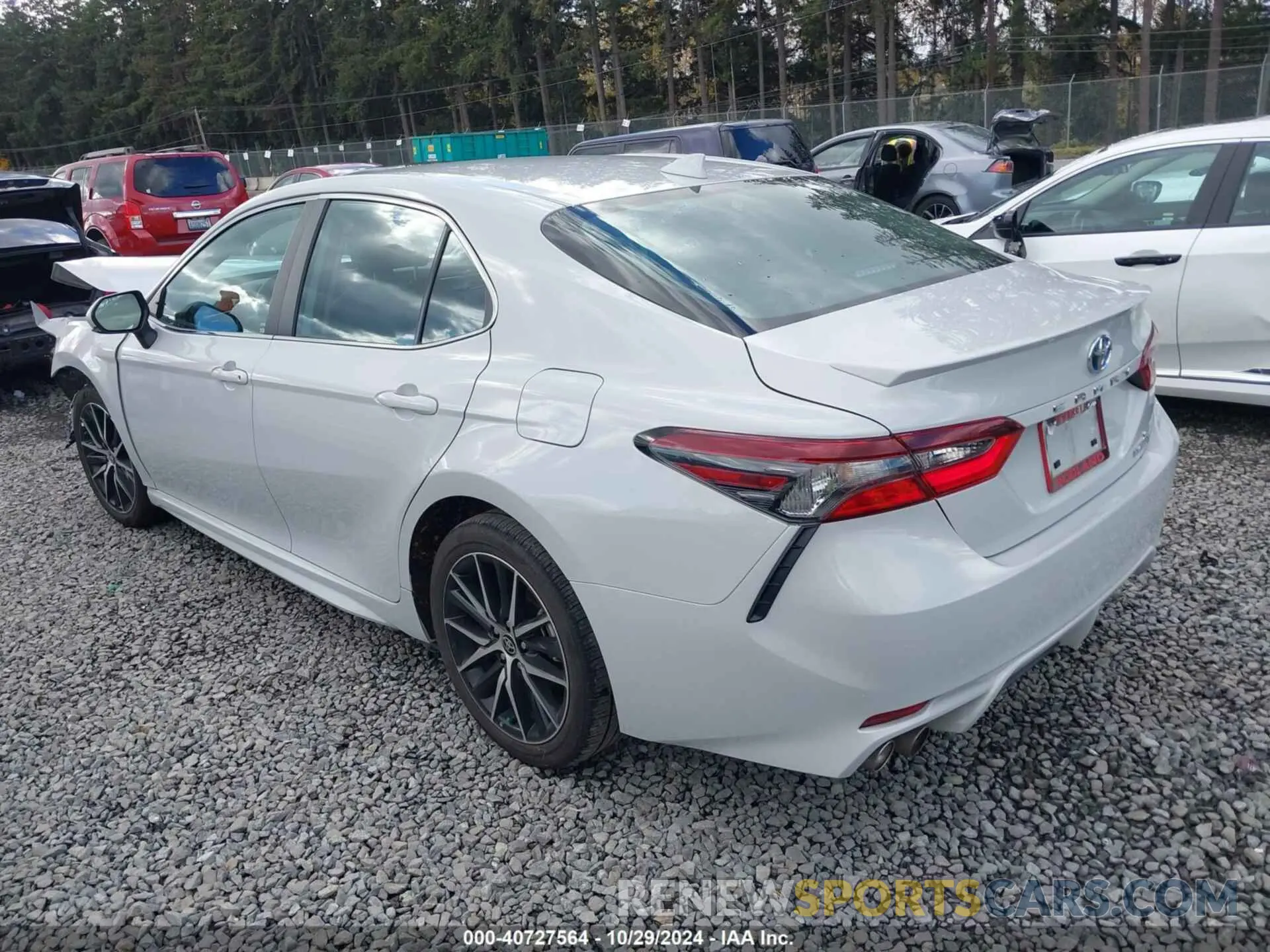 3 fotografías del automóvil dañado 4T1G31AKXRU061630 TOYOTA CAMRY HYBRID 2024