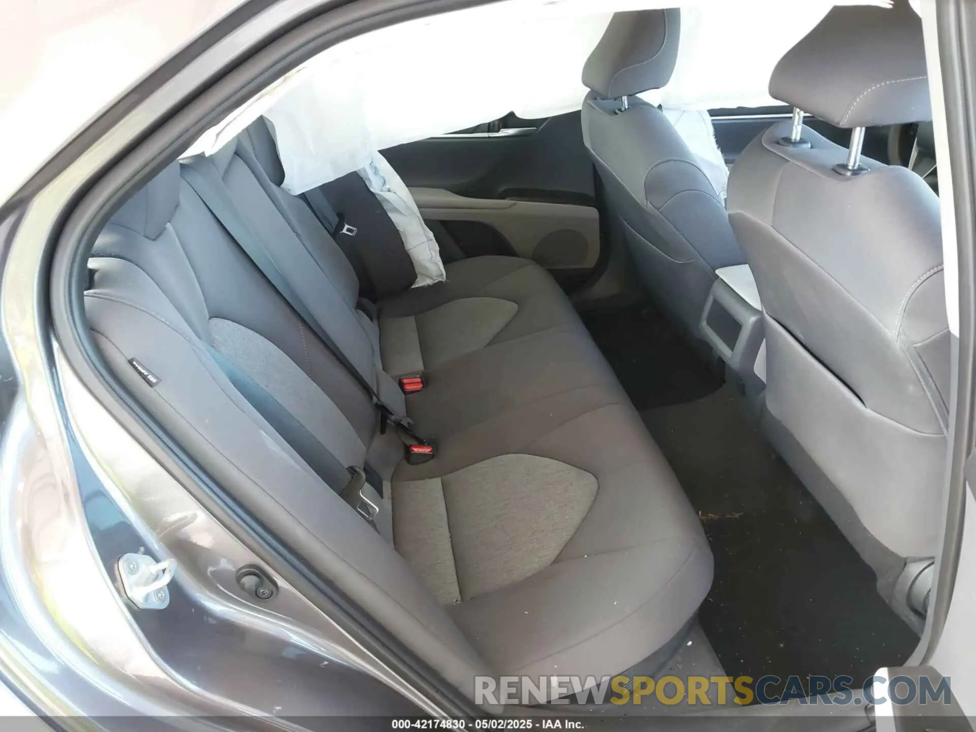 8 fotografías del automóvil dañado 4T1H31AK2RU077602 TOYOTA CAMRY HYBRID 2024
