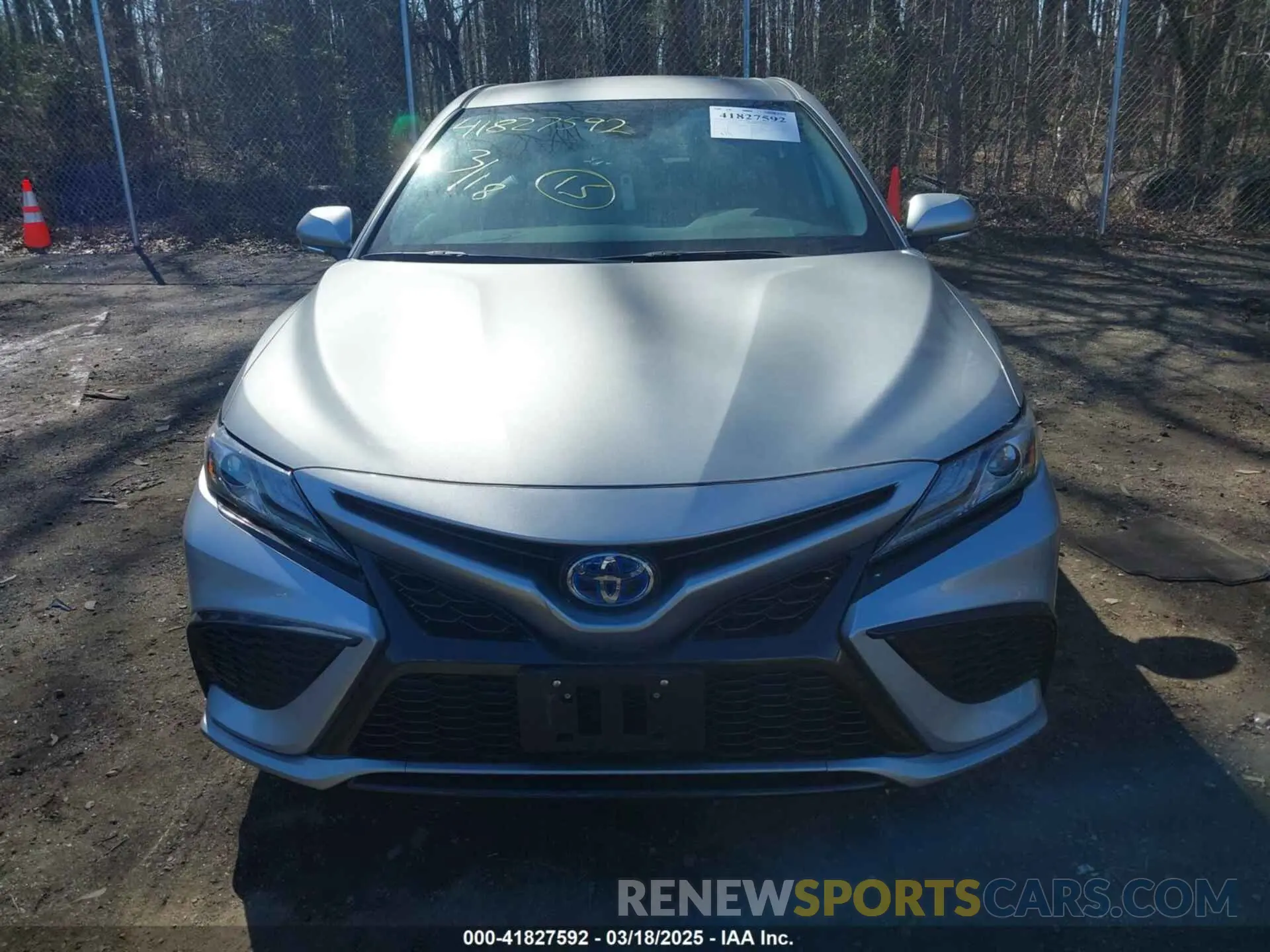 12 fotografías del automóvil dañado 4T1K31AK2RU074804 TOYOTA CAMRY HYBRID 2024