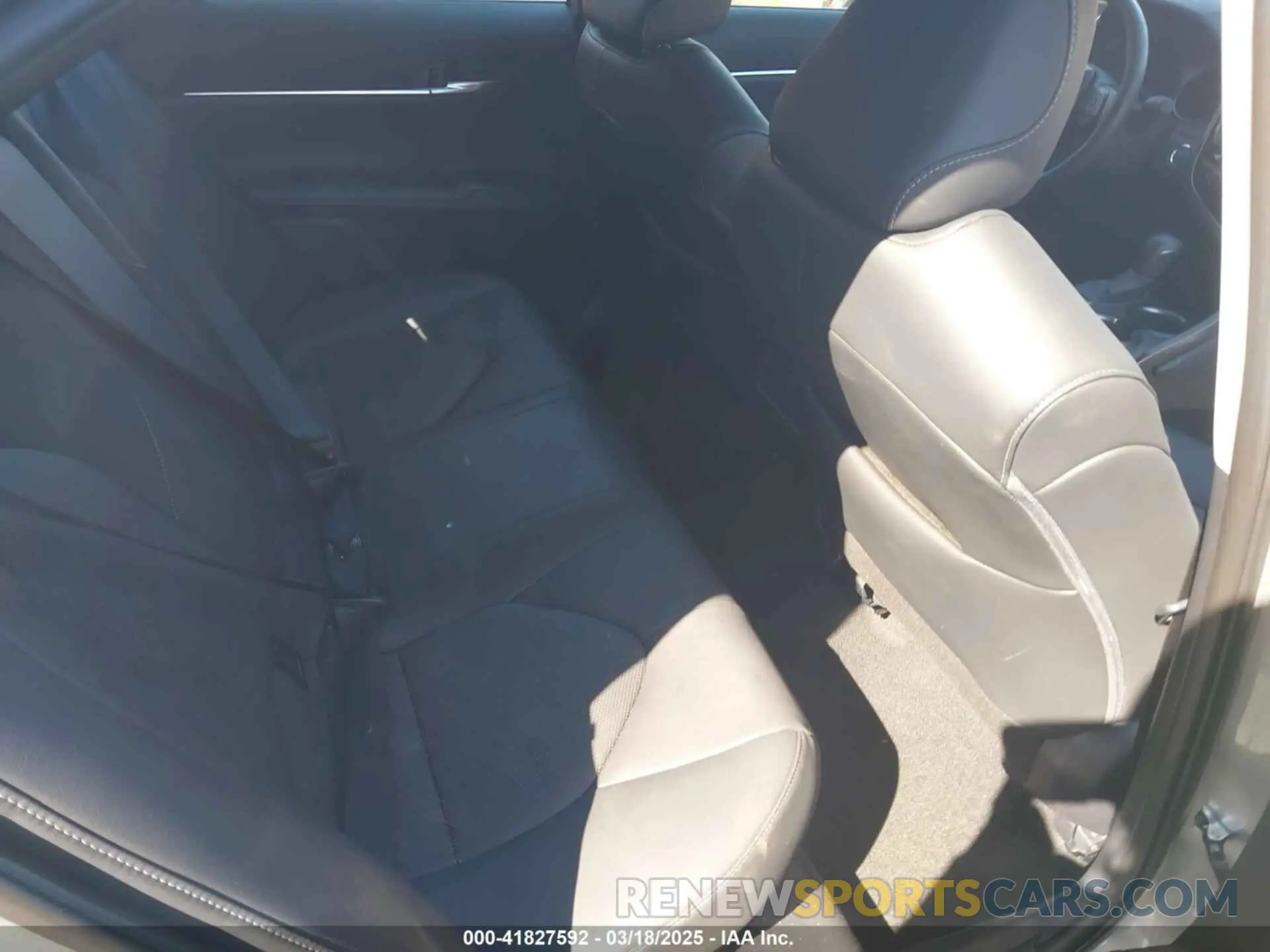 8 fotografías del automóvil dañado 4T1K31AK2RU074804 TOYOTA CAMRY HYBRID 2024